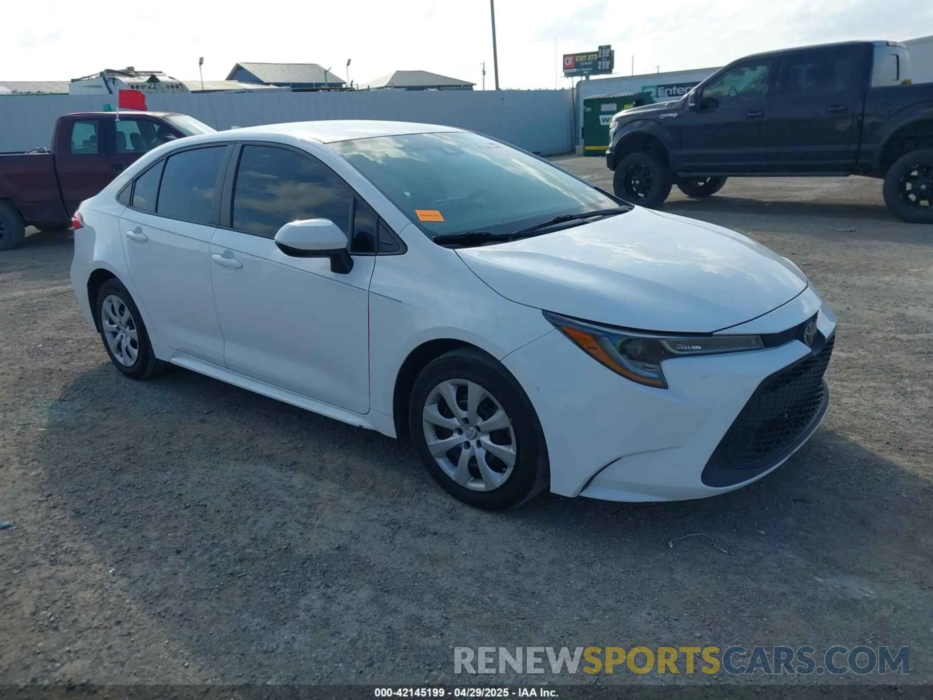 1 Photograph of a damaged car 5YFEPMAE5MP172779 TOYOTA COROLLA 2021