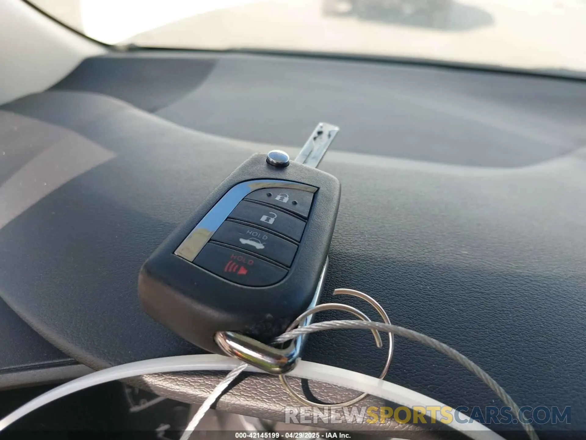 11 Photograph of a damaged car 5YFEPMAE5MP172779 TOYOTA COROLLA 2021