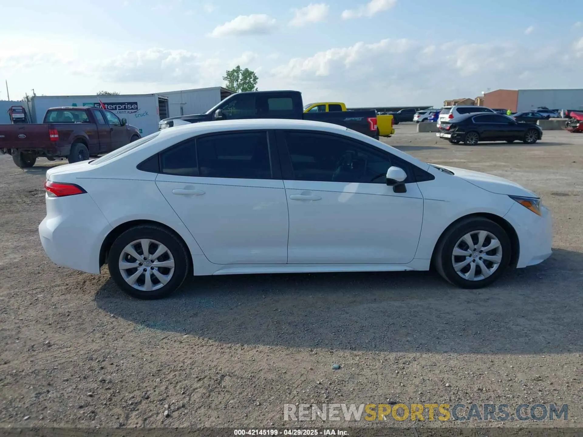 13 Photograph of a damaged car 5YFEPMAE5MP172779 TOYOTA COROLLA 2021