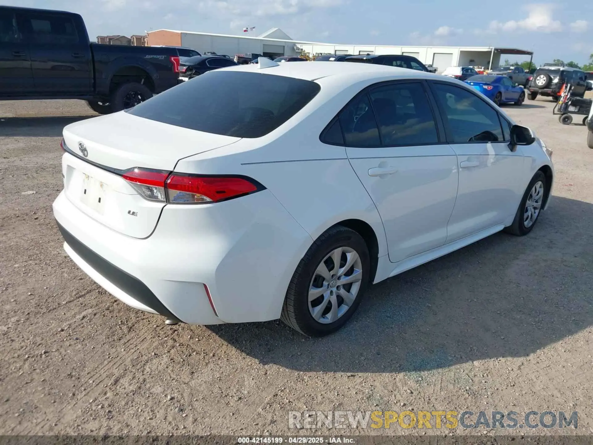 4 Photograph of a damaged car 5YFEPMAE5MP172779 TOYOTA COROLLA 2021