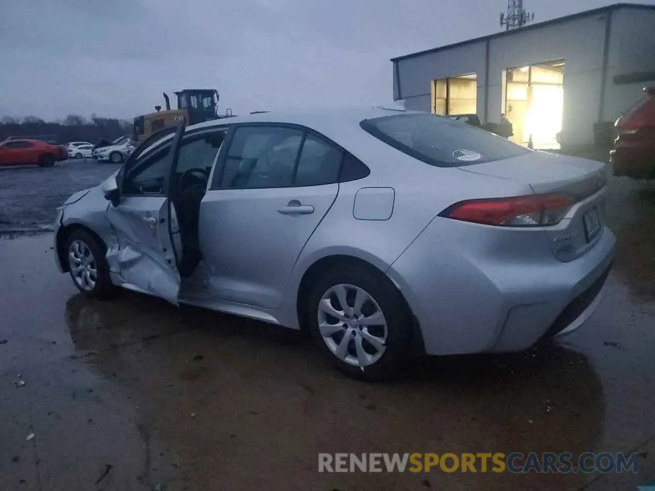2 Photograph of a damaged car 5YFEPMAE5MP173351 TOYOTA COROLLA 2021