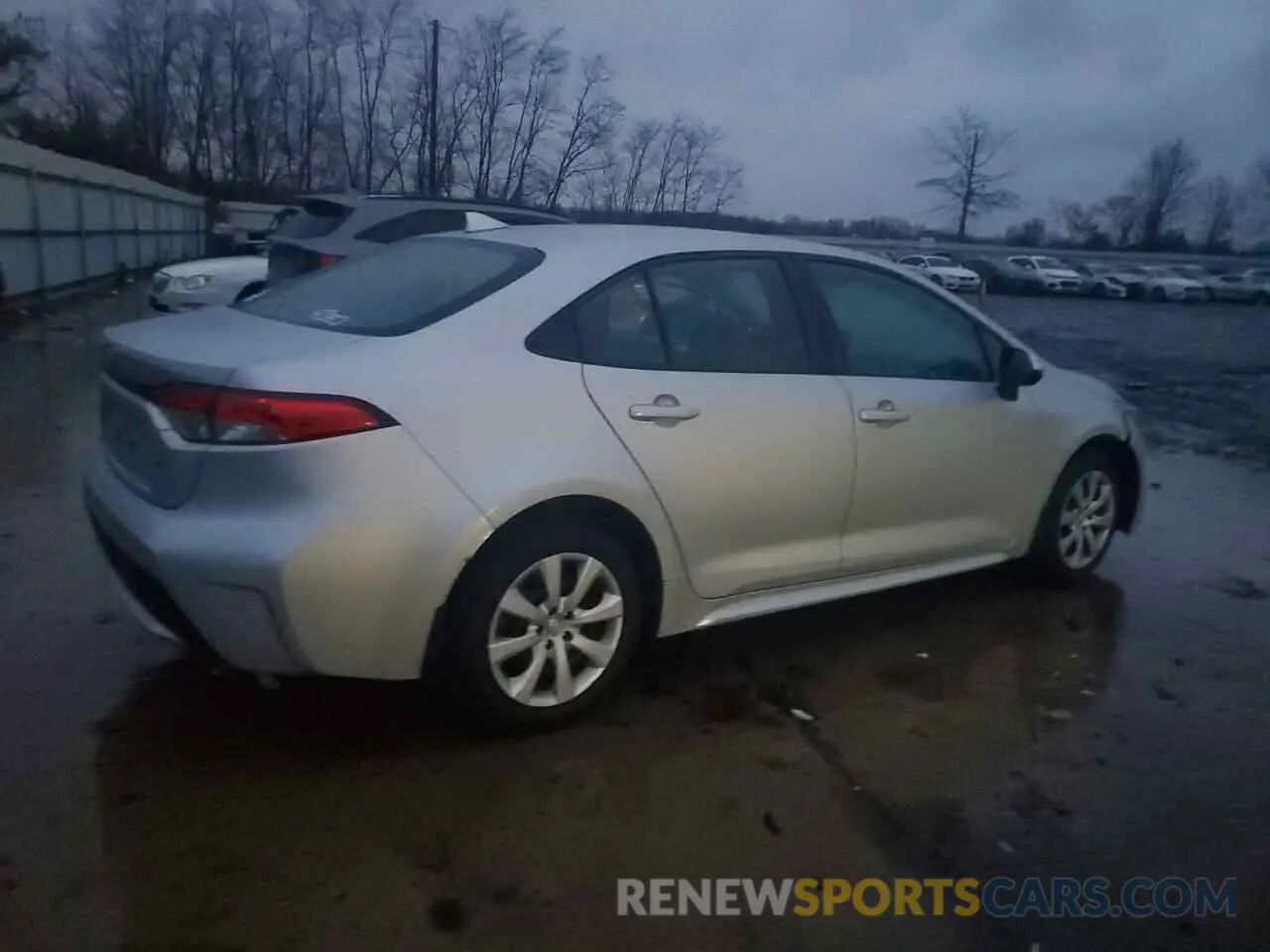 3 Photograph of a damaged car 5YFEPMAE5MP173351 TOYOTA COROLLA 2021
