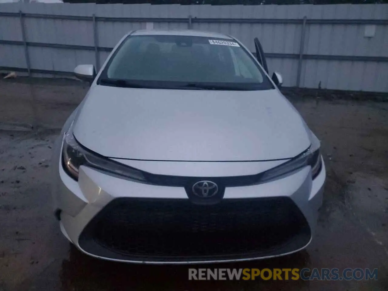 5 Photograph of a damaged car 5YFEPMAE5MP173351 TOYOTA COROLLA 2021