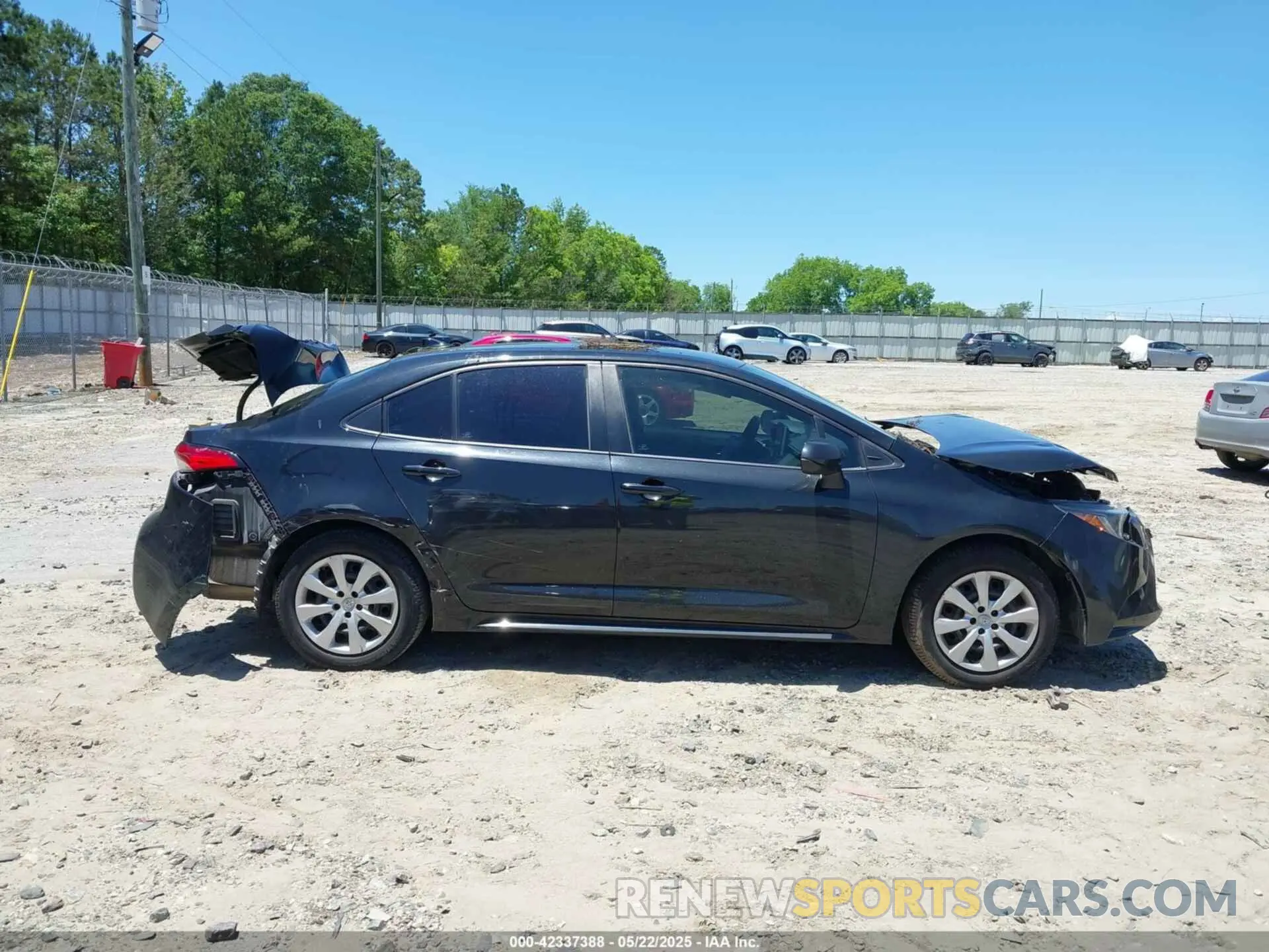 14 Photograph of a damaged car 5YFEPMAE5MP174063 TOYOTA COROLLA 2021