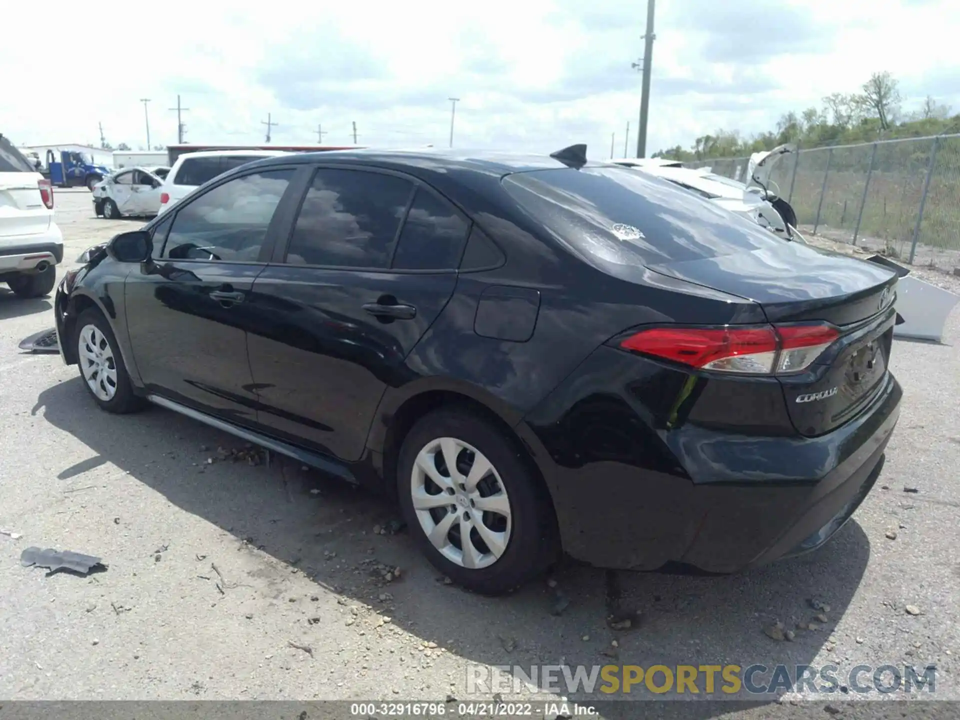 3 Photograph of a damaged car 5YFEPMAE5MP179277 TOYOTA COROLLA 2021