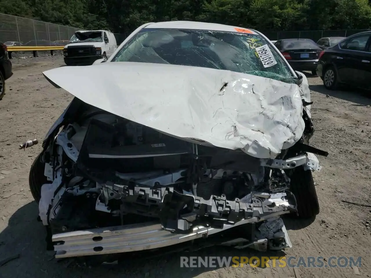 5 Photograph of a damaged car 5YFEPMAE5MP181806 TOYOTA COROLLA 2021