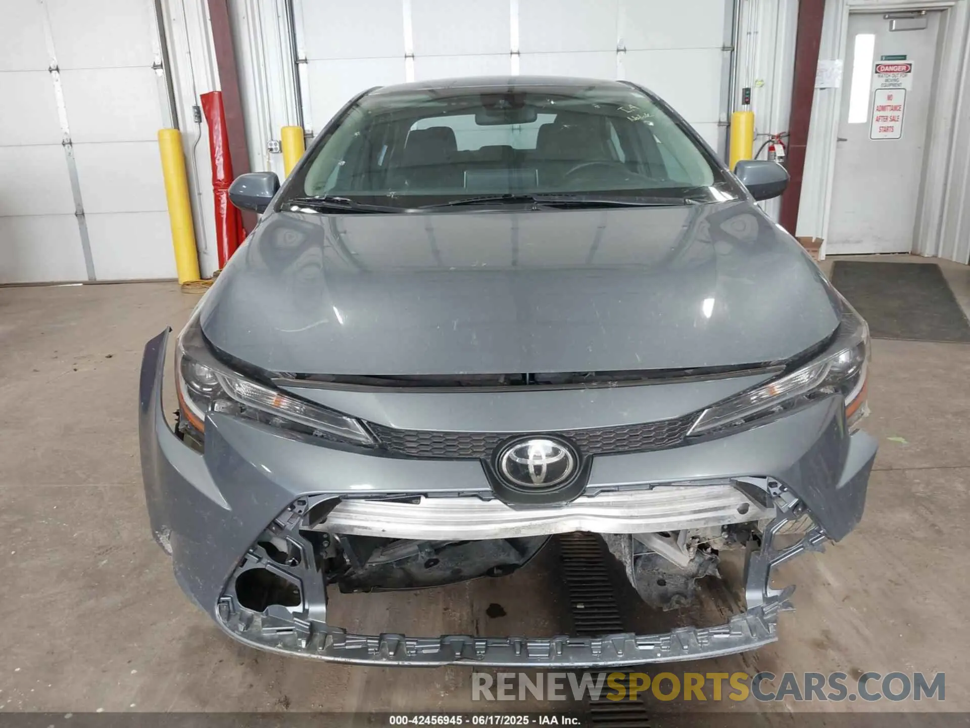 12 Photograph of a damaged car 5YFEPMAE5MP186956 TOYOTA COROLLA 2021