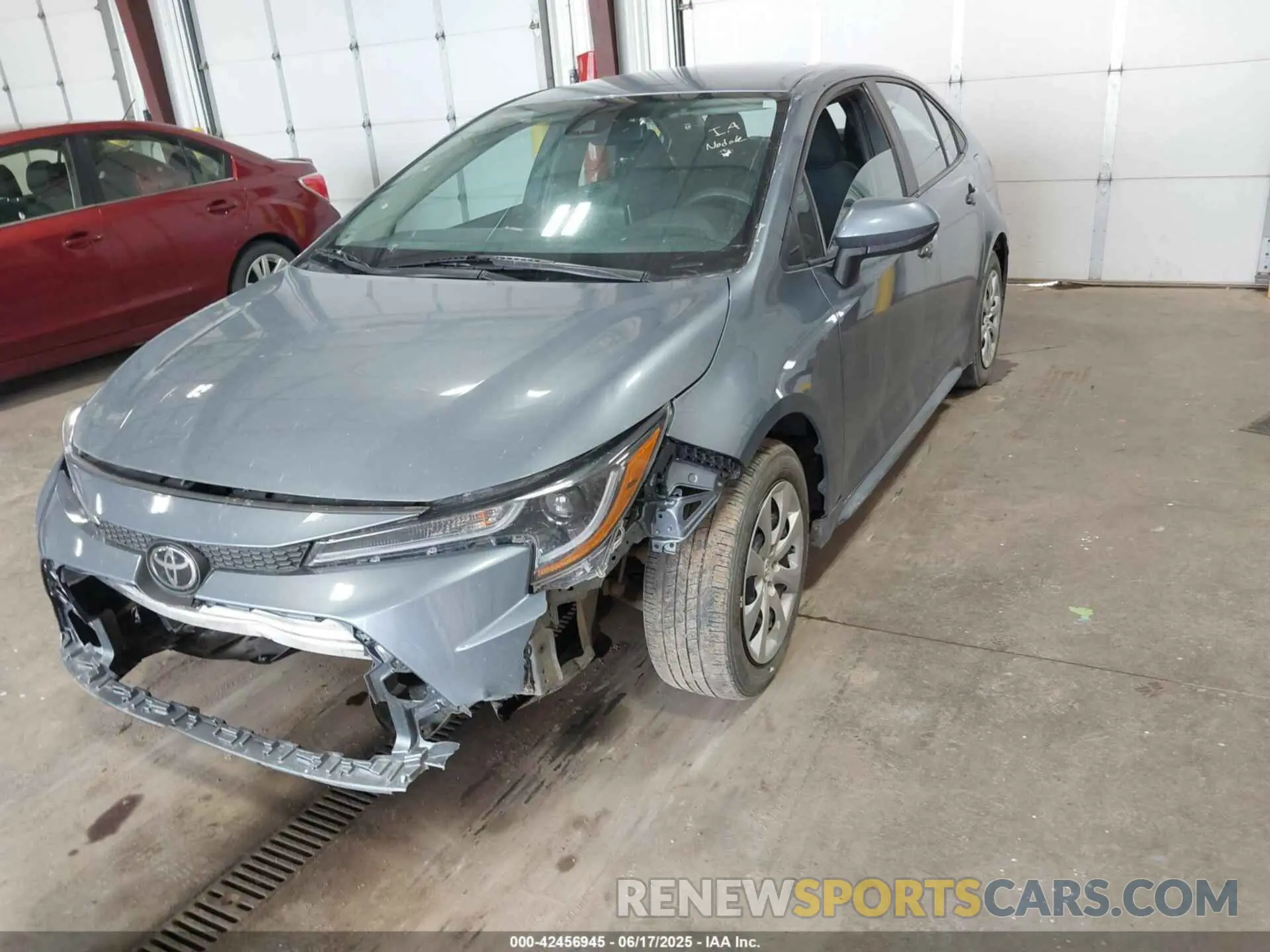2 Photograph of a damaged car 5YFEPMAE5MP186956 TOYOTA COROLLA 2021