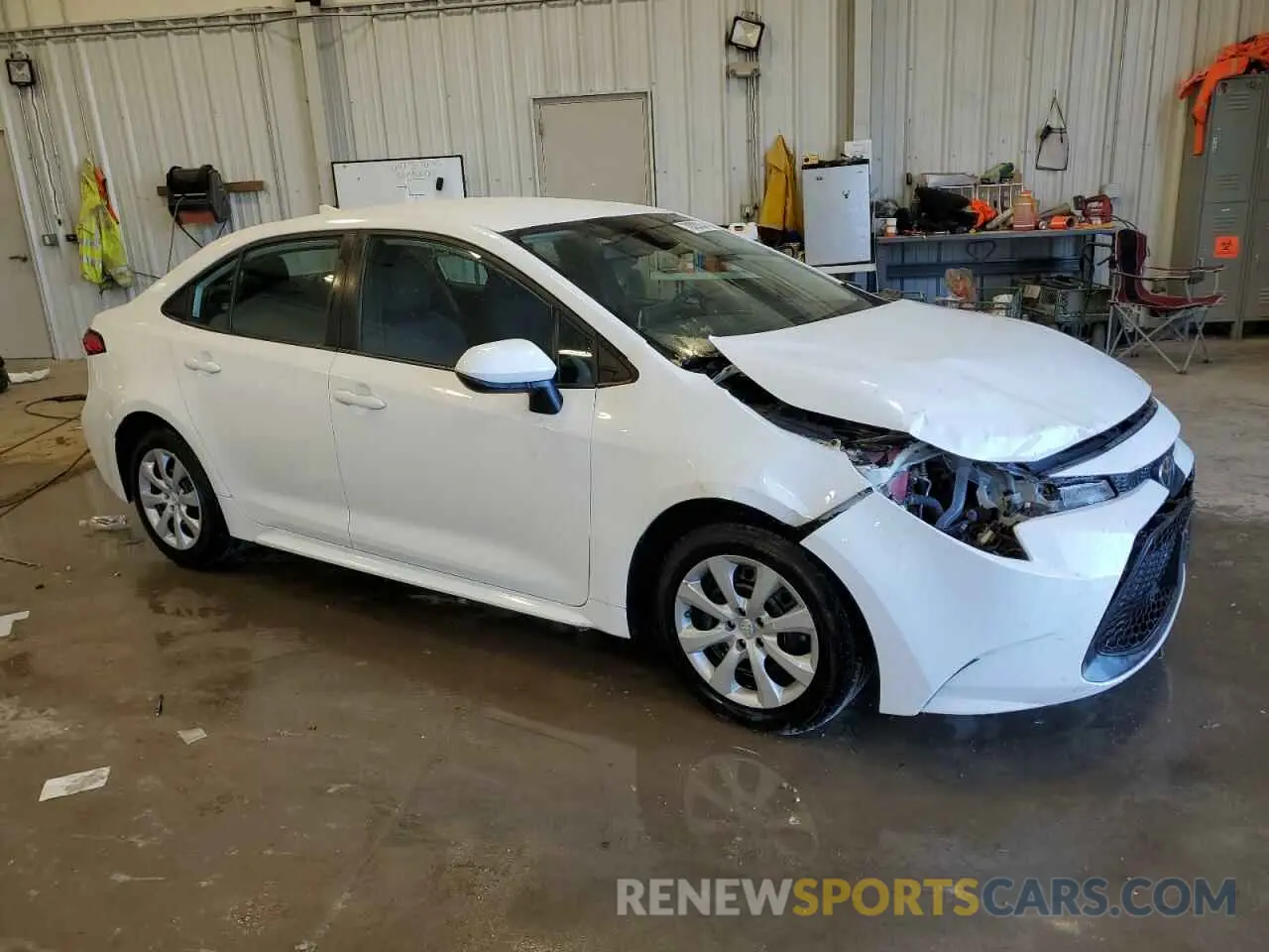 4 Photograph of a damaged car 5YFEPMAE5MP212522 TOYOTA COROLLA 2021