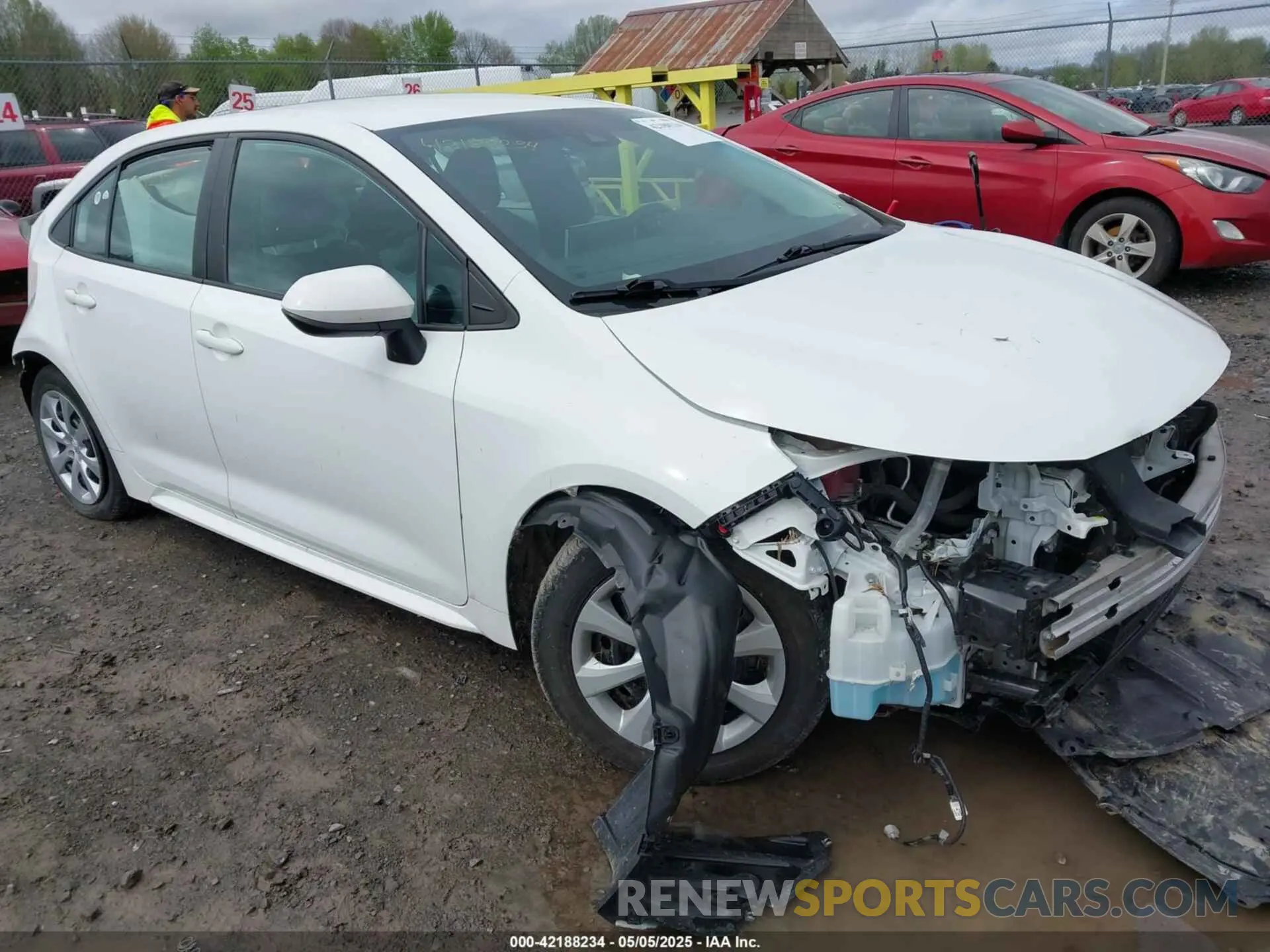 1 Photograph of a damaged car 5YFEPMAE5MP216327 TOYOTA COROLLA 2021