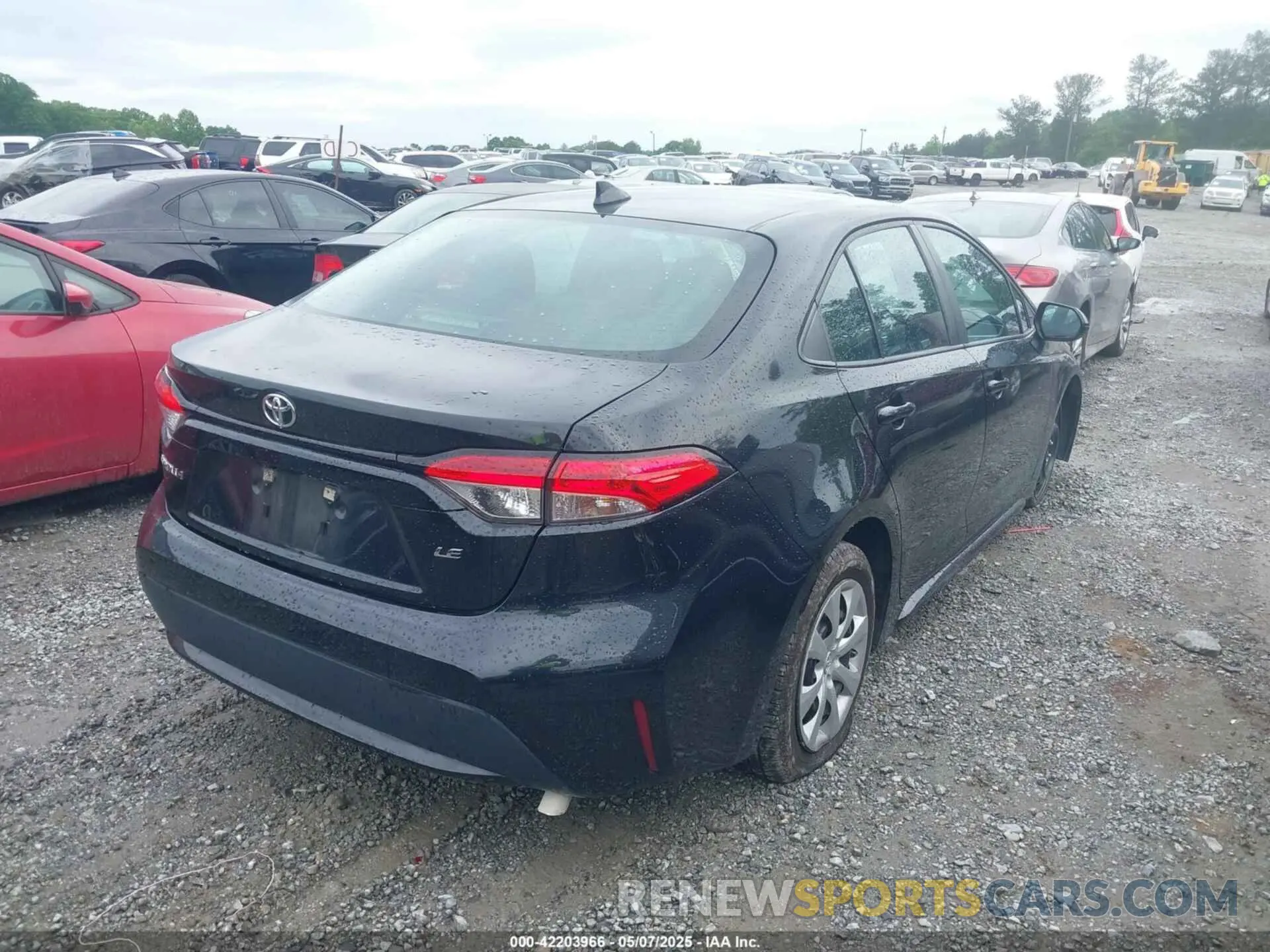 4 Photograph of a damaged car 5YFEPMAE5MP219003 TOYOTA COROLLA 2021