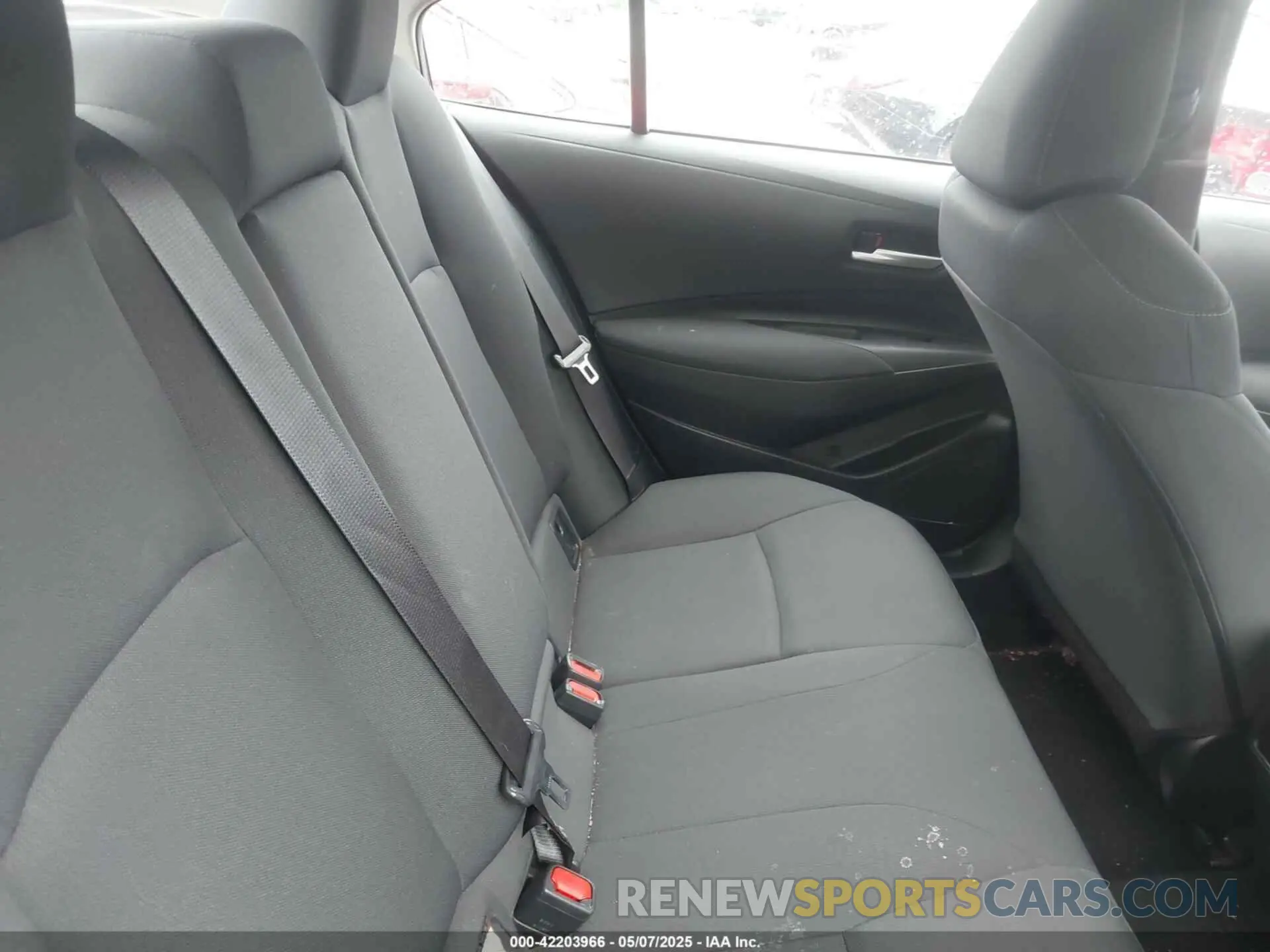 8 Photograph of a damaged car 5YFEPMAE5MP219003 TOYOTA COROLLA 2021
