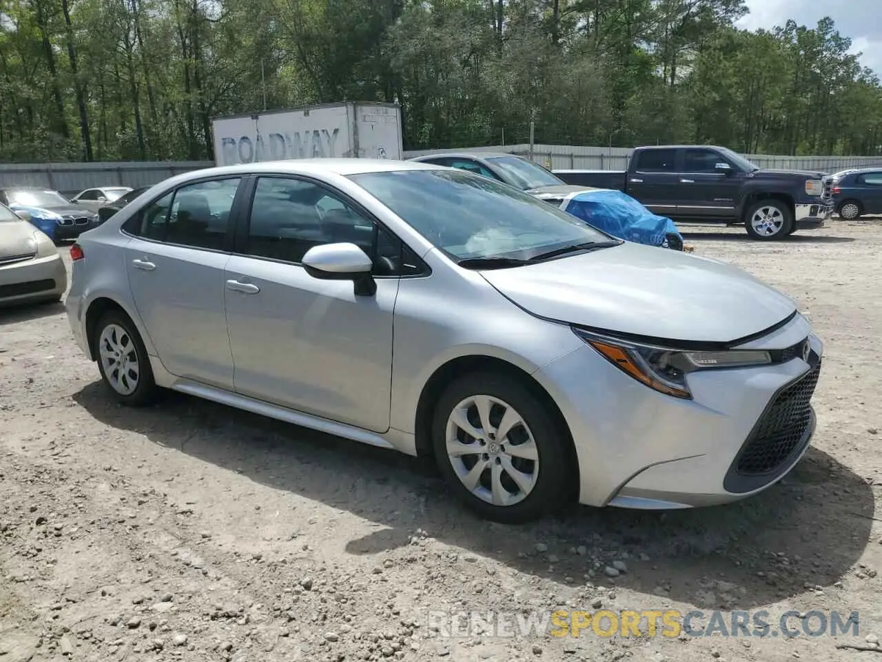 4 Photograph of a damaged car 5YFEPMAE5MP220300 TOYOTA COROLLA 2021