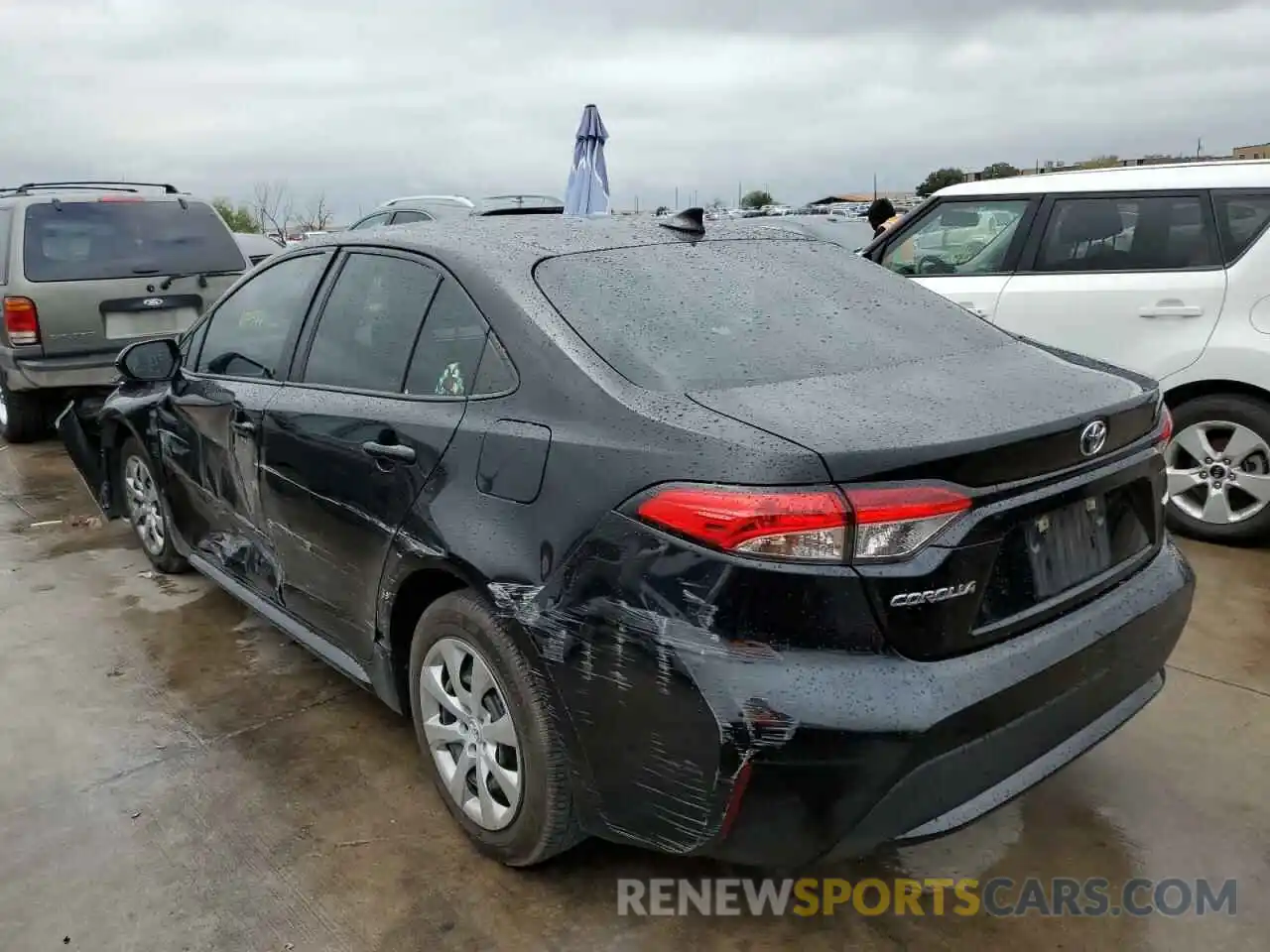 3 Photograph of a damaged car 5YFEPMAE5MP225657 TOYOTA COROLLA 2021