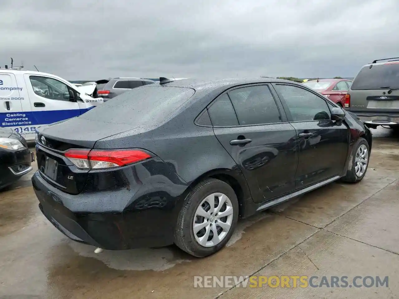 4 Photograph of a damaged car 5YFEPMAE5MP225657 TOYOTA COROLLA 2021