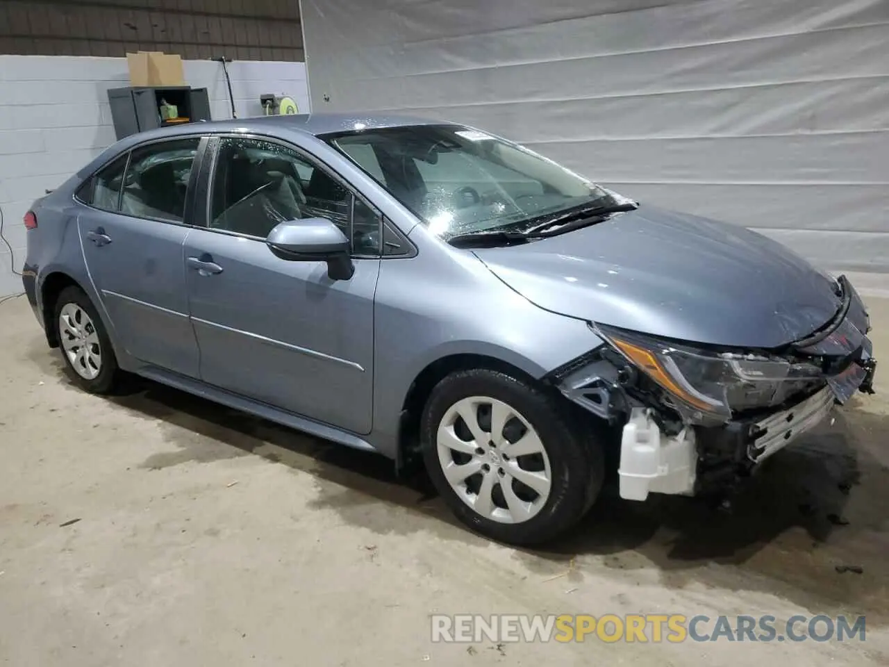 4 Photograph of a damaged car 5YFEPMAE5MP228350 TOYOTA COROLLA 2021