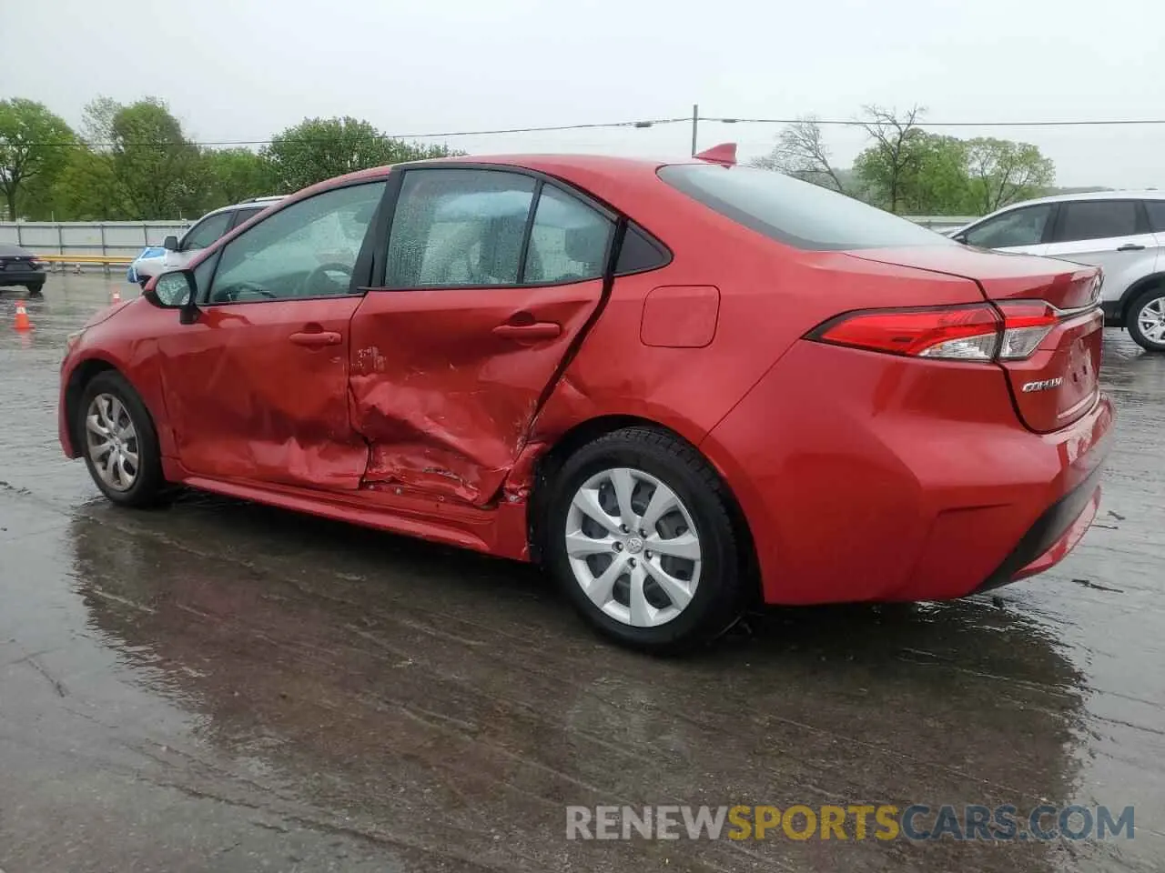 2 Photograph of a damaged car 5YFEPMAE5MP233337 TOYOTA COROLLA 2021