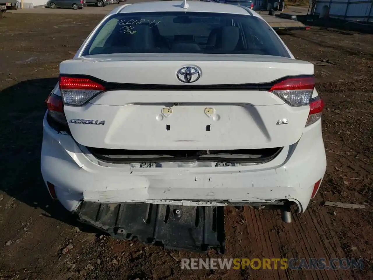 9 Photograph of a damaged car 5YFEPMAE5MP235556 TOYOTA COROLLA 2021