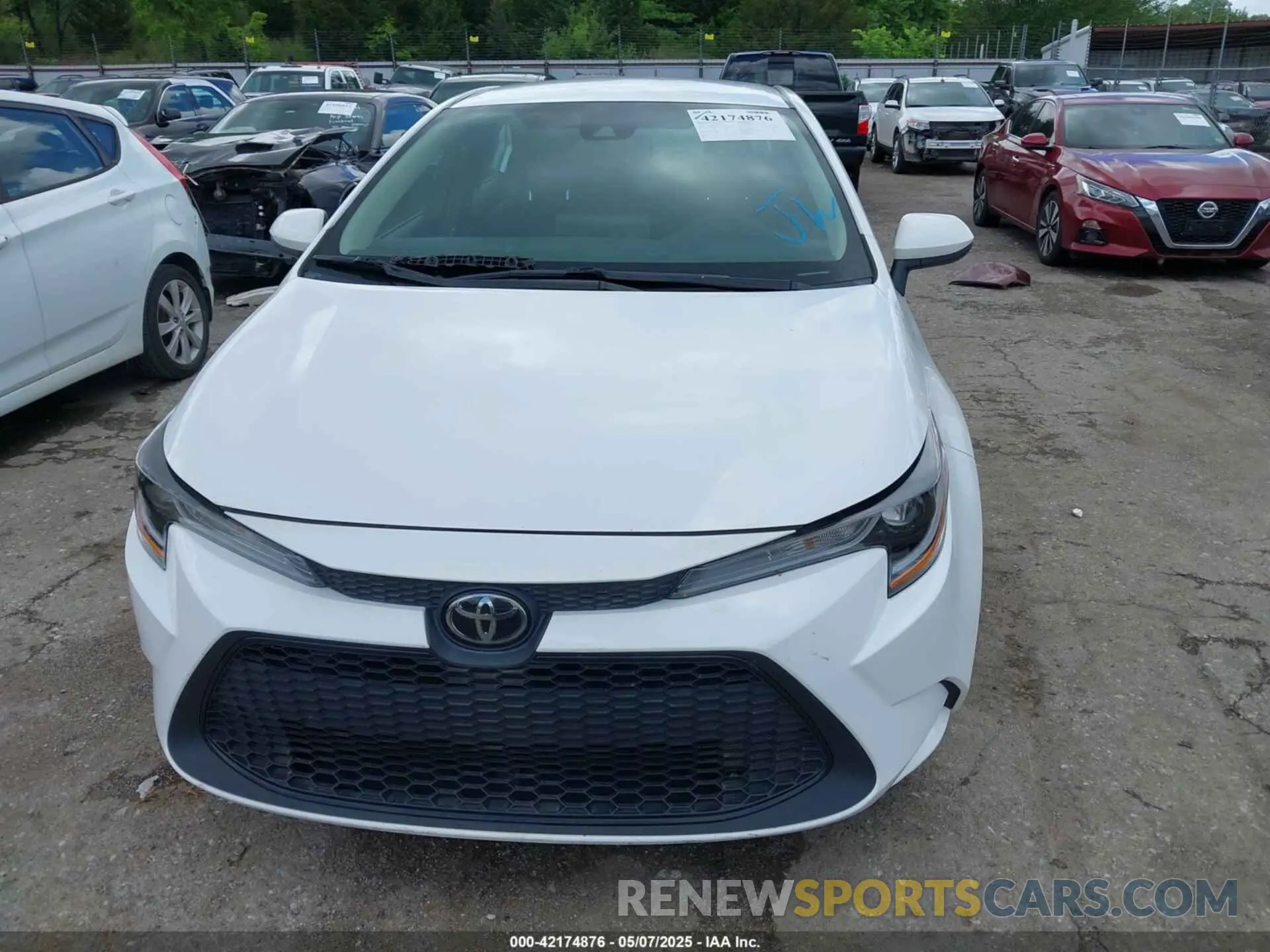 12 Photograph of a damaged car 5YFEPMAE5MP236187 TOYOTA COROLLA 2021