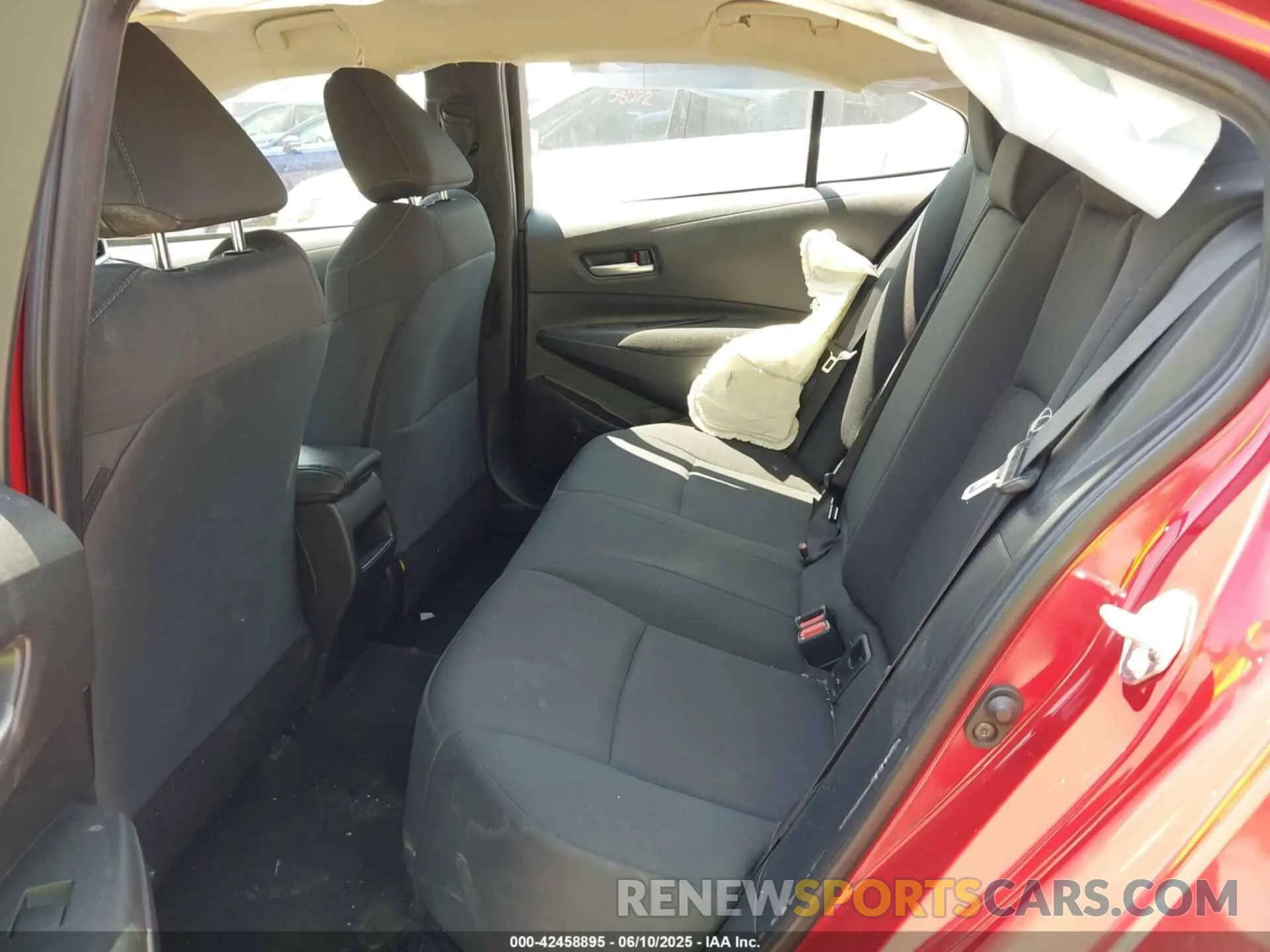 8 Photograph of a damaged car 5YFEPMAE5MP238229 TOYOTA COROLLA 2021