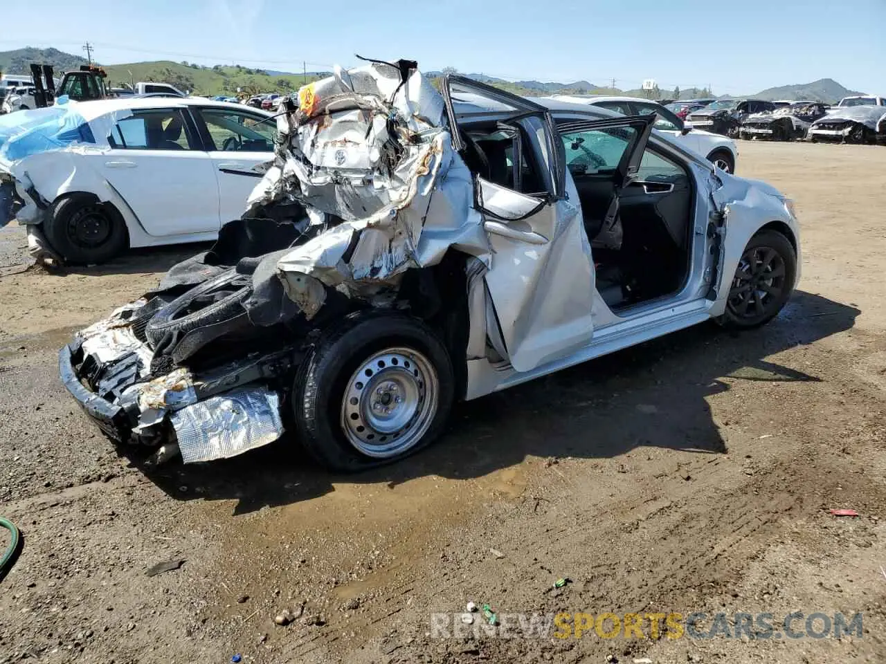 3 Photograph of a damaged car 5YFEPMAE5MP238389 TOYOTA COROLLA 2021