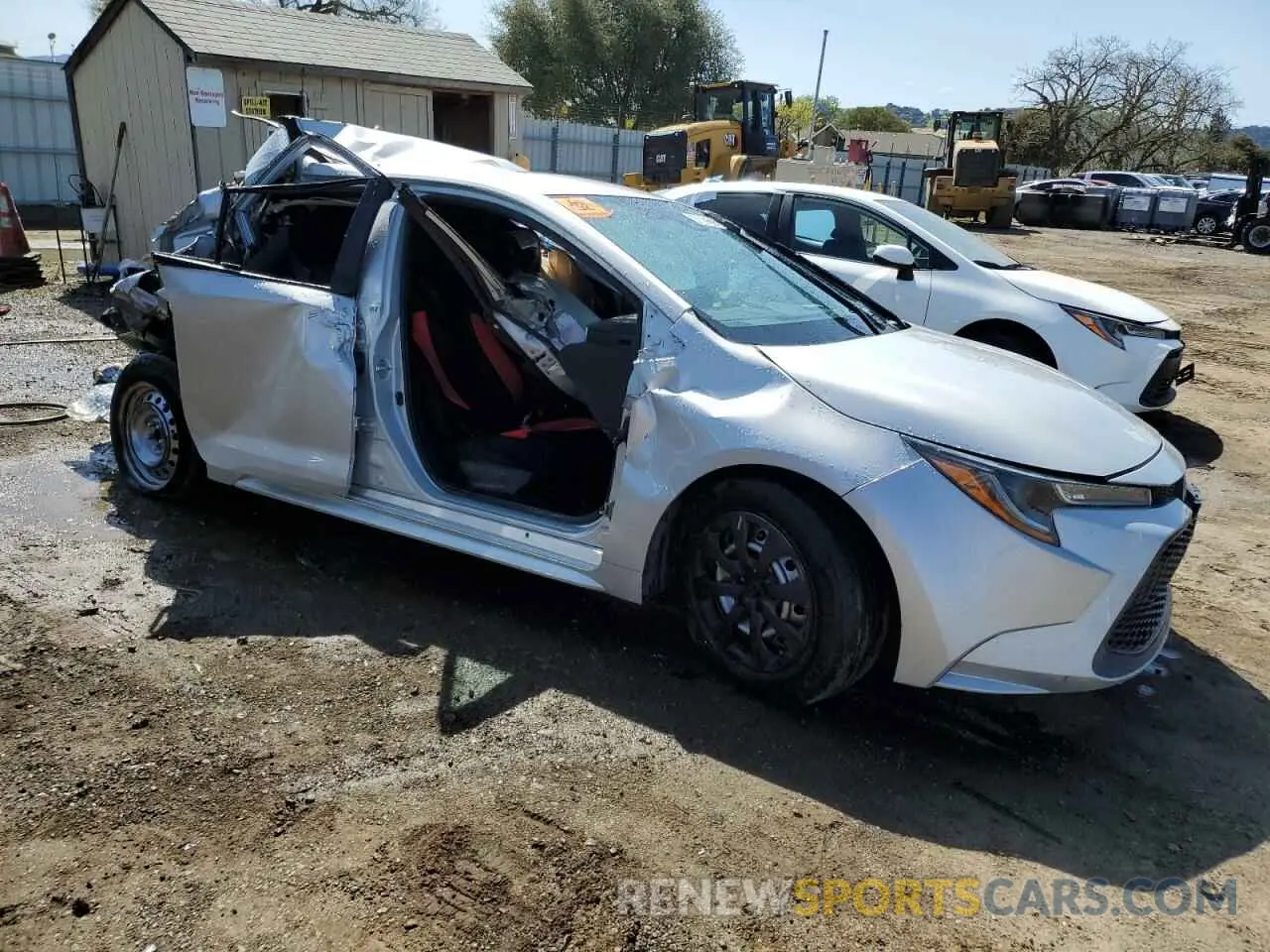 4 Photograph of a damaged car 5YFEPMAE5MP238389 TOYOTA COROLLA 2021