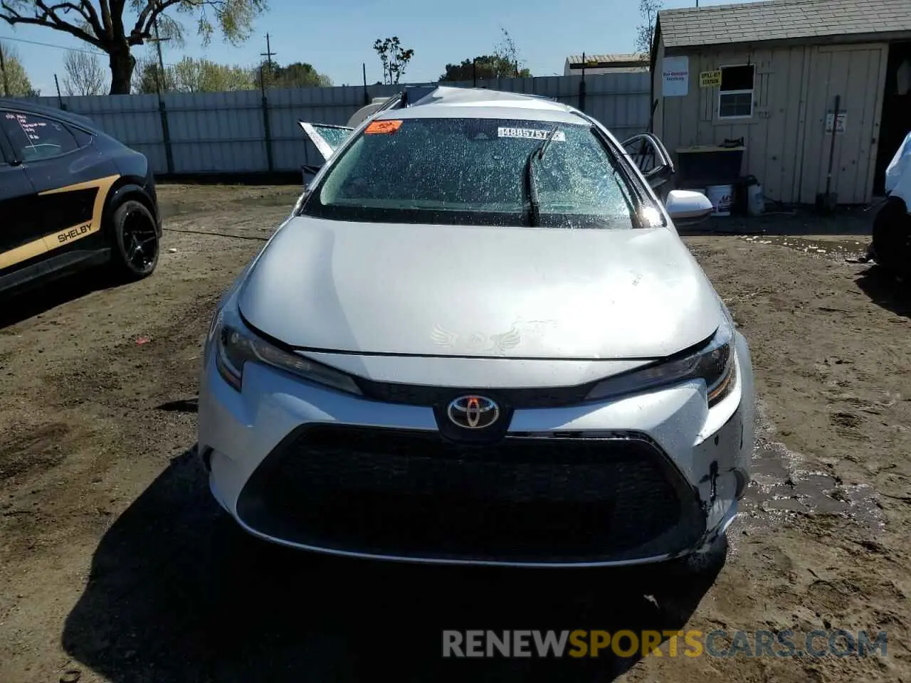 5 Photograph of a damaged car 5YFEPMAE5MP238389 TOYOTA COROLLA 2021