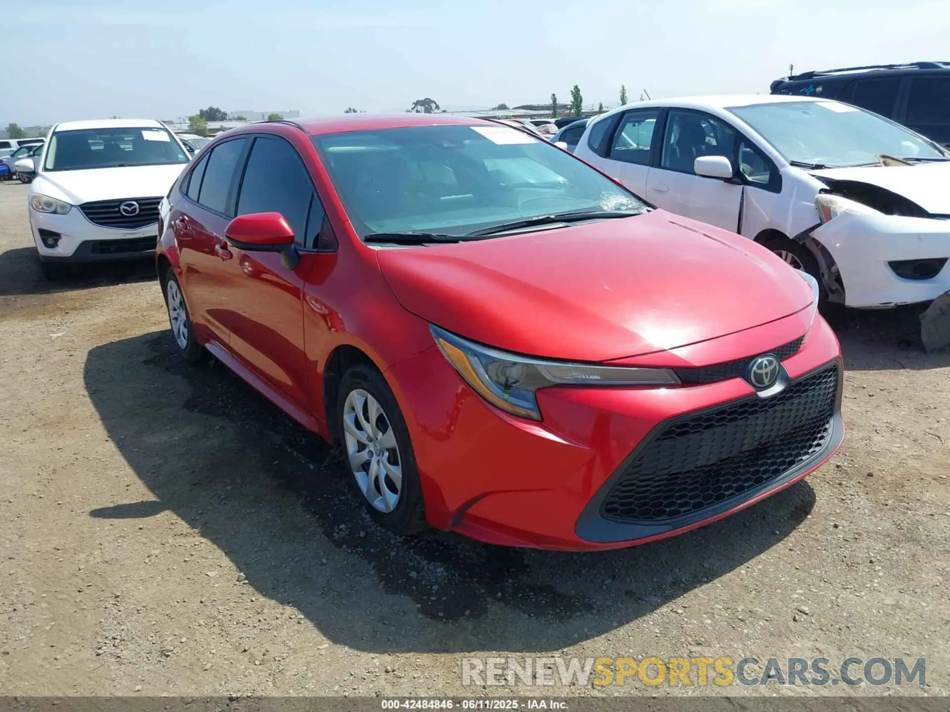 1 Photograph of a damaged car 5YFEPMAE5MP239414 TOYOTA COROLLA 2021