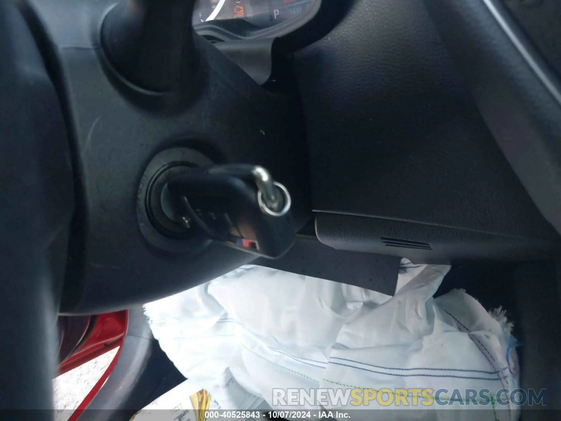 11 Photograph of a damaged car 5YFEPMAE5MP239803 TOYOTA COROLLA 2021