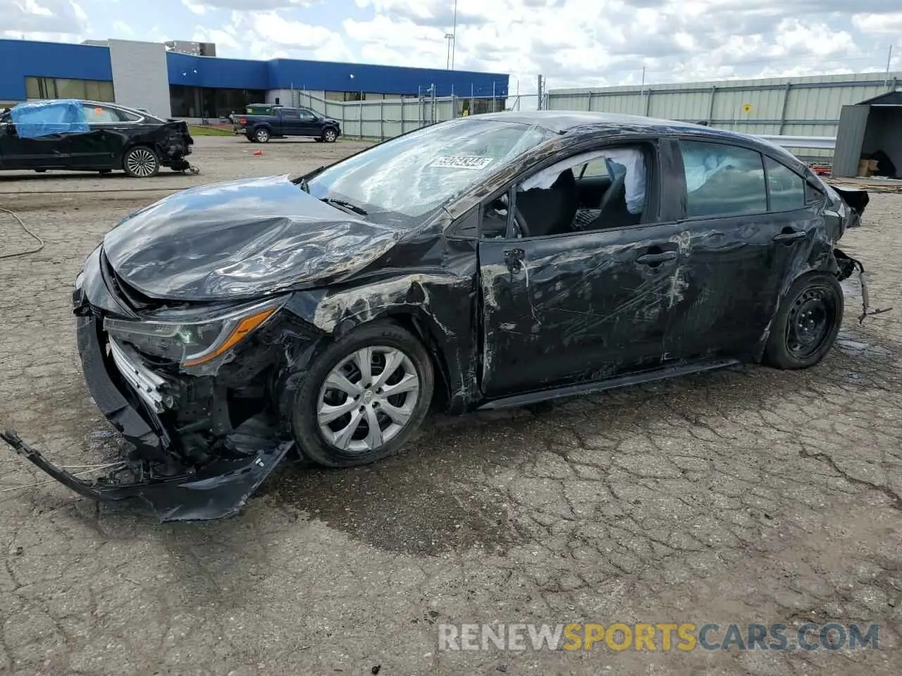 1 Photograph of a damaged car 5YFEPMAE5MP240241 TOYOTA COROLLA 2021