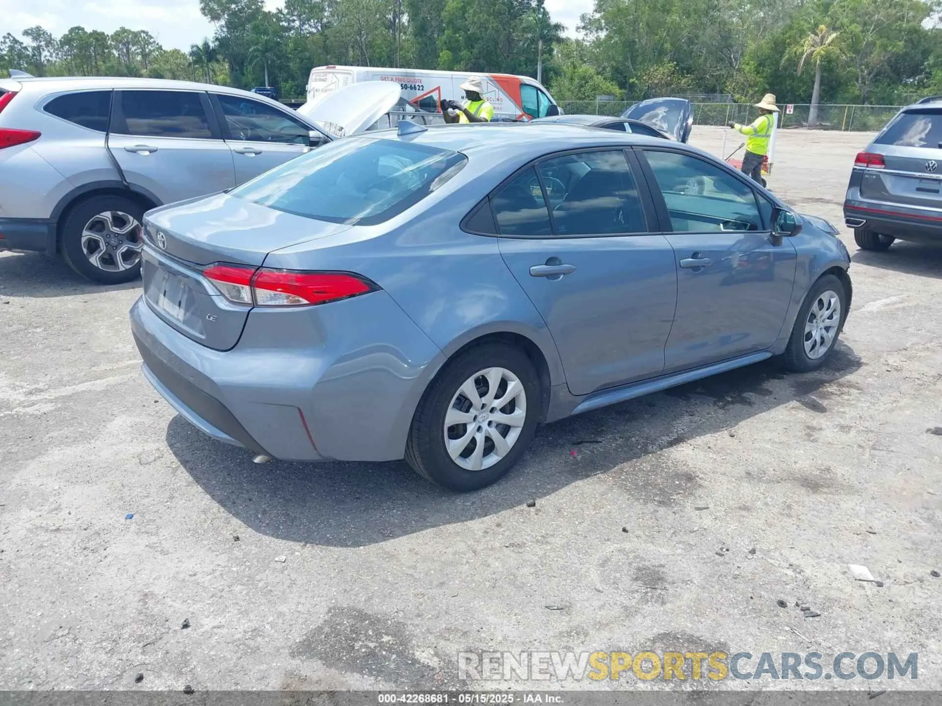 4 Photograph of a damaged car 5YFEPMAE5MP241261 TOYOTA COROLLA 2021