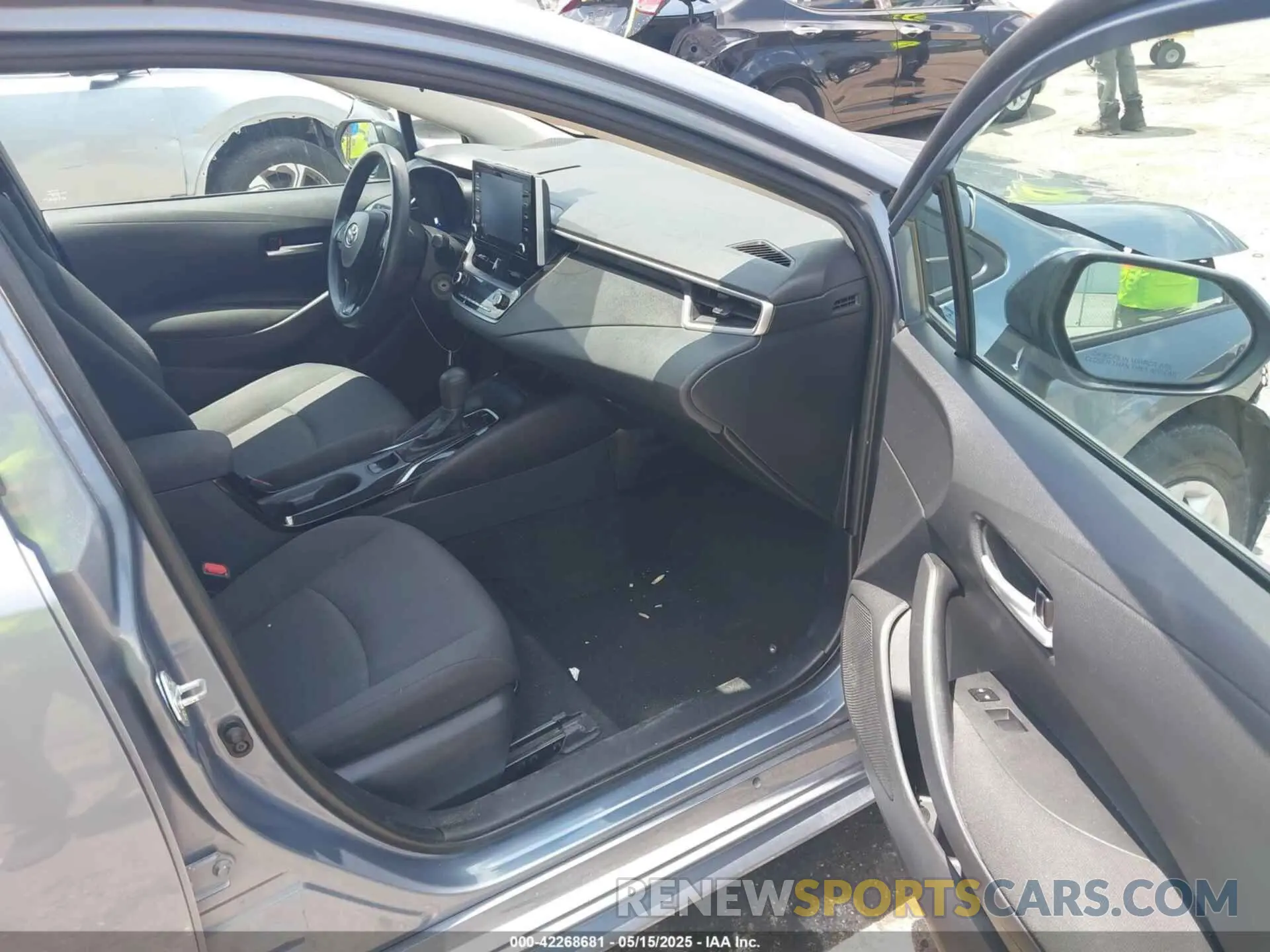 5 Photograph of a damaged car 5YFEPMAE5MP241261 TOYOTA COROLLA 2021