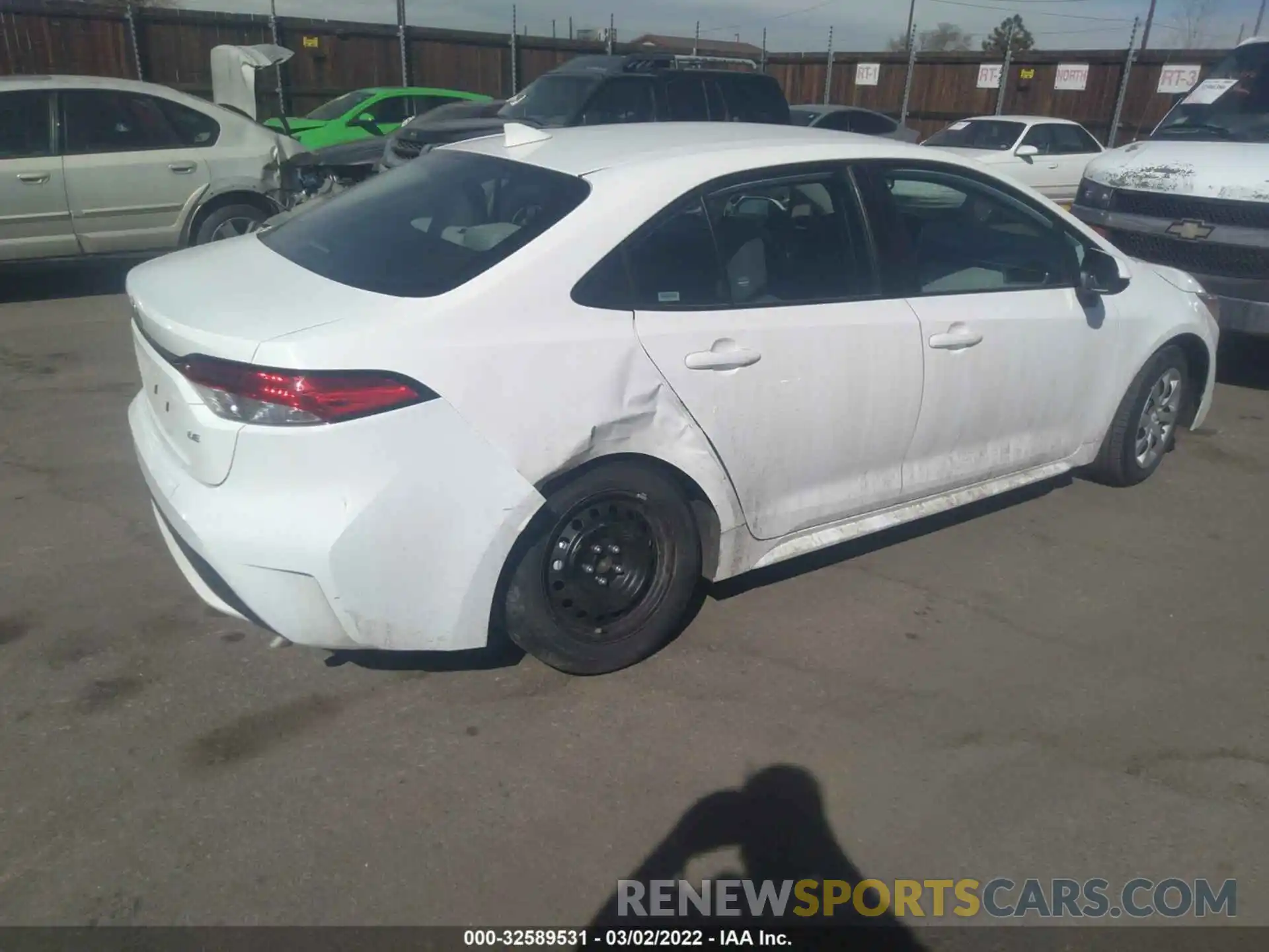 4 Photograph of a damaged car 5YFEPMAE5MP243852 TOYOTA COROLLA 2021