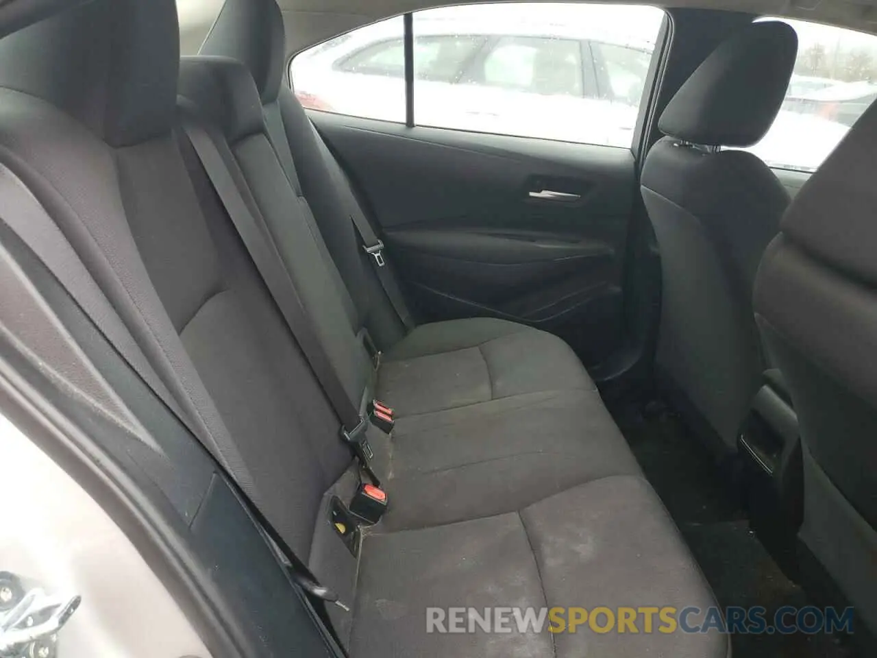 10 Photograph of a damaged car 5YFEPMAE5MP247271 TOYOTA COROLLA 2021