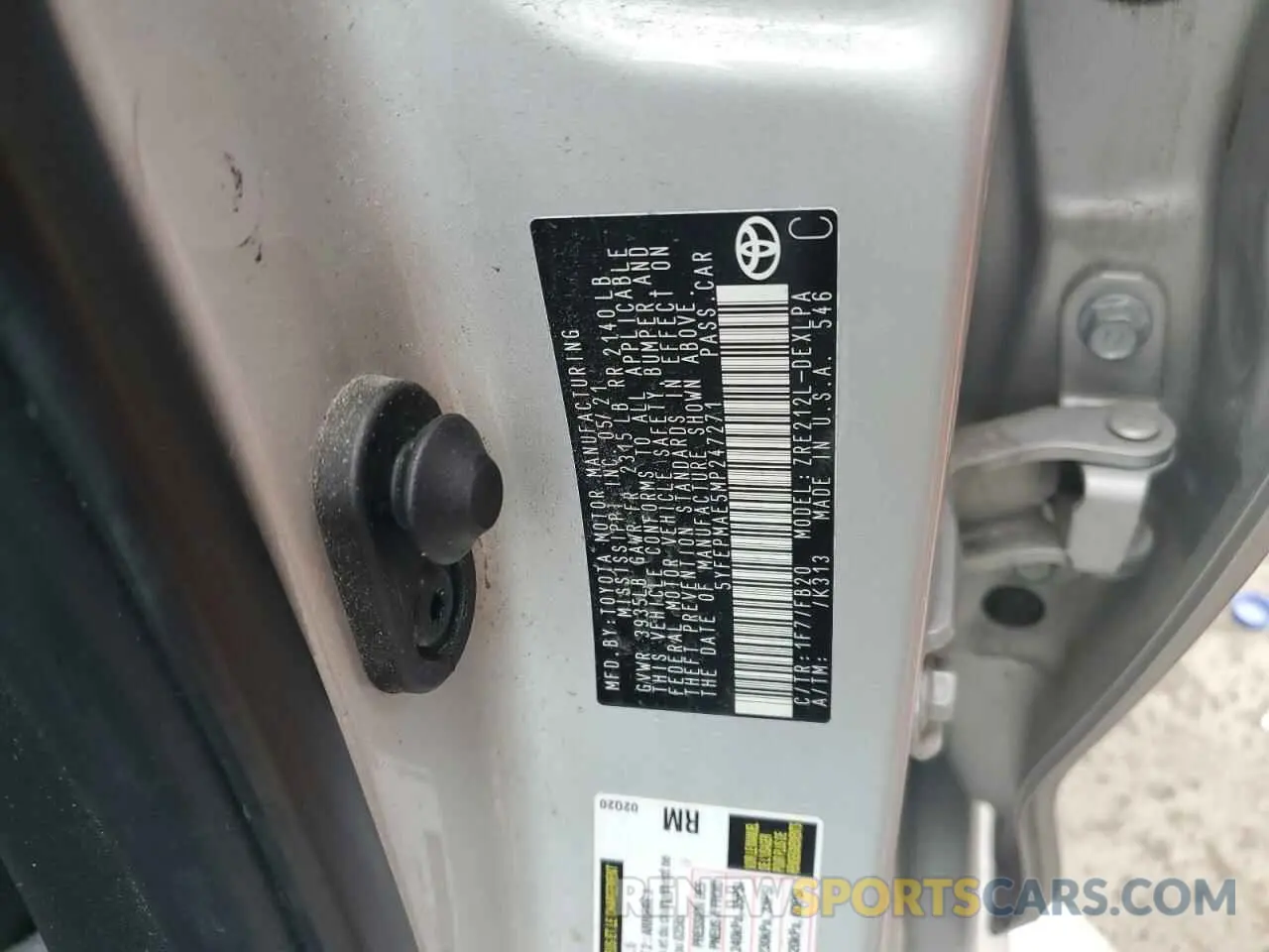 12 Photograph of a damaged car 5YFEPMAE5MP247271 TOYOTA COROLLA 2021