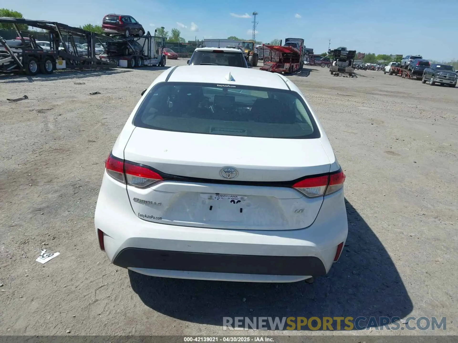 15 Photograph of a damaged car 5YFEPMAE5MP247335 TOYOTA COROLLA 2021