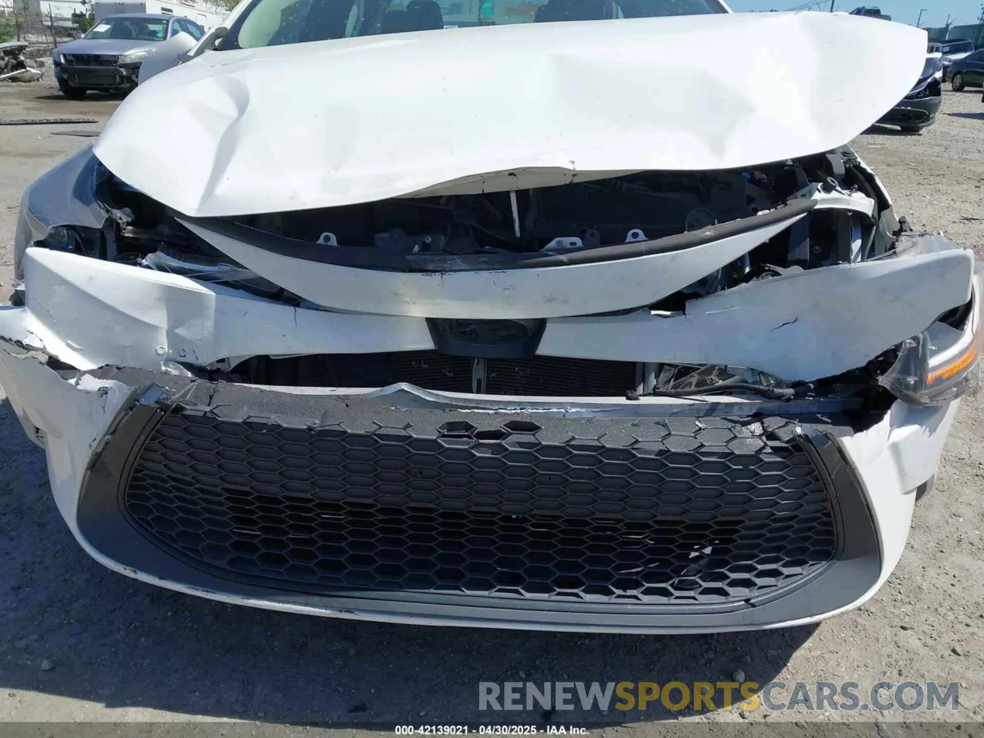 6 Photograph of a damaged car 5YFEPMAE5MP247335 TOYOTA COROLLA 2021