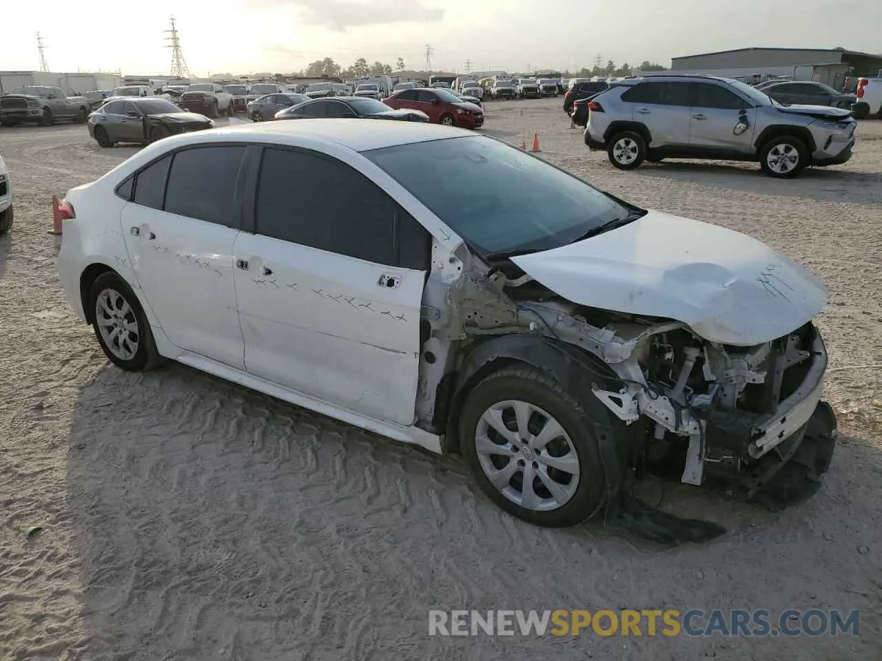 4 Photograph of a damaged car 5YFEPMAE5MP247965 TOYOTA COROLLA 2021