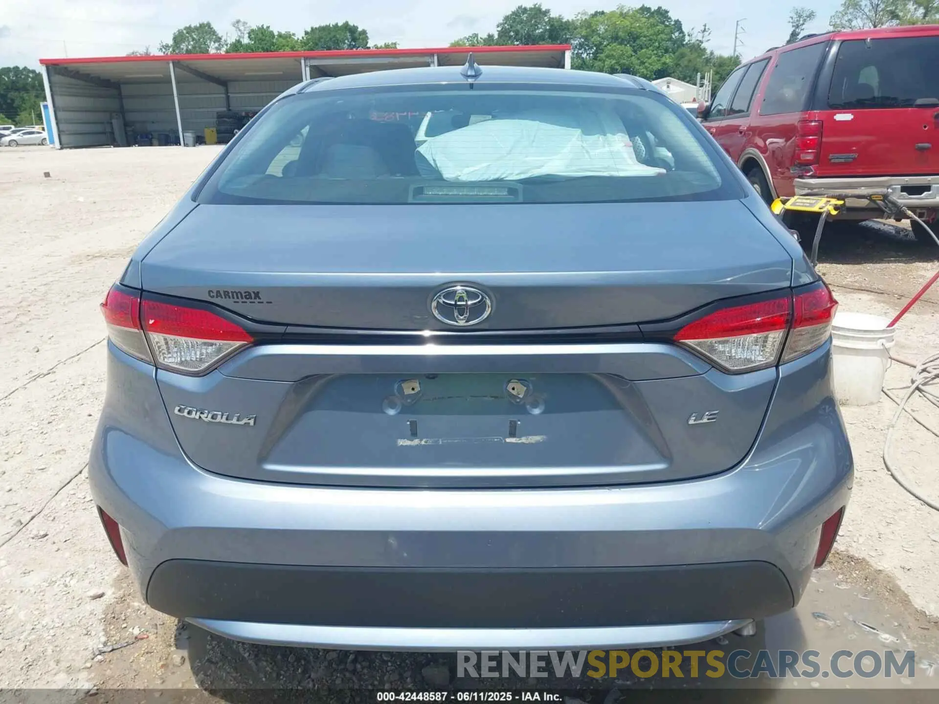 17 Photograph of a damaged car 5YFEPMAE5MP251028 TOYOTA COROLLA 2021