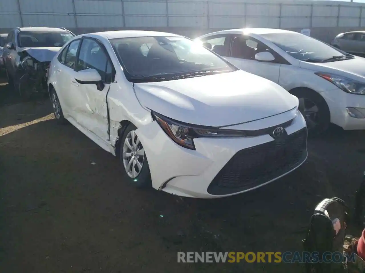 9 Photograph of a damaged car 5YFEPMAE5MP251367 TOYOTA COROLLA 2021