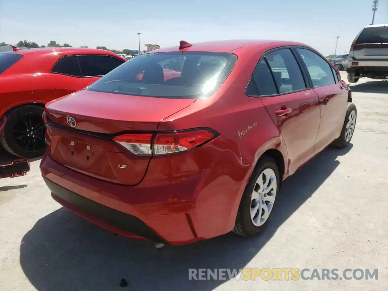 4 Photograph of a damaged car 5YFEPMAE5MP257797 TOYOTA COROLLA 2021