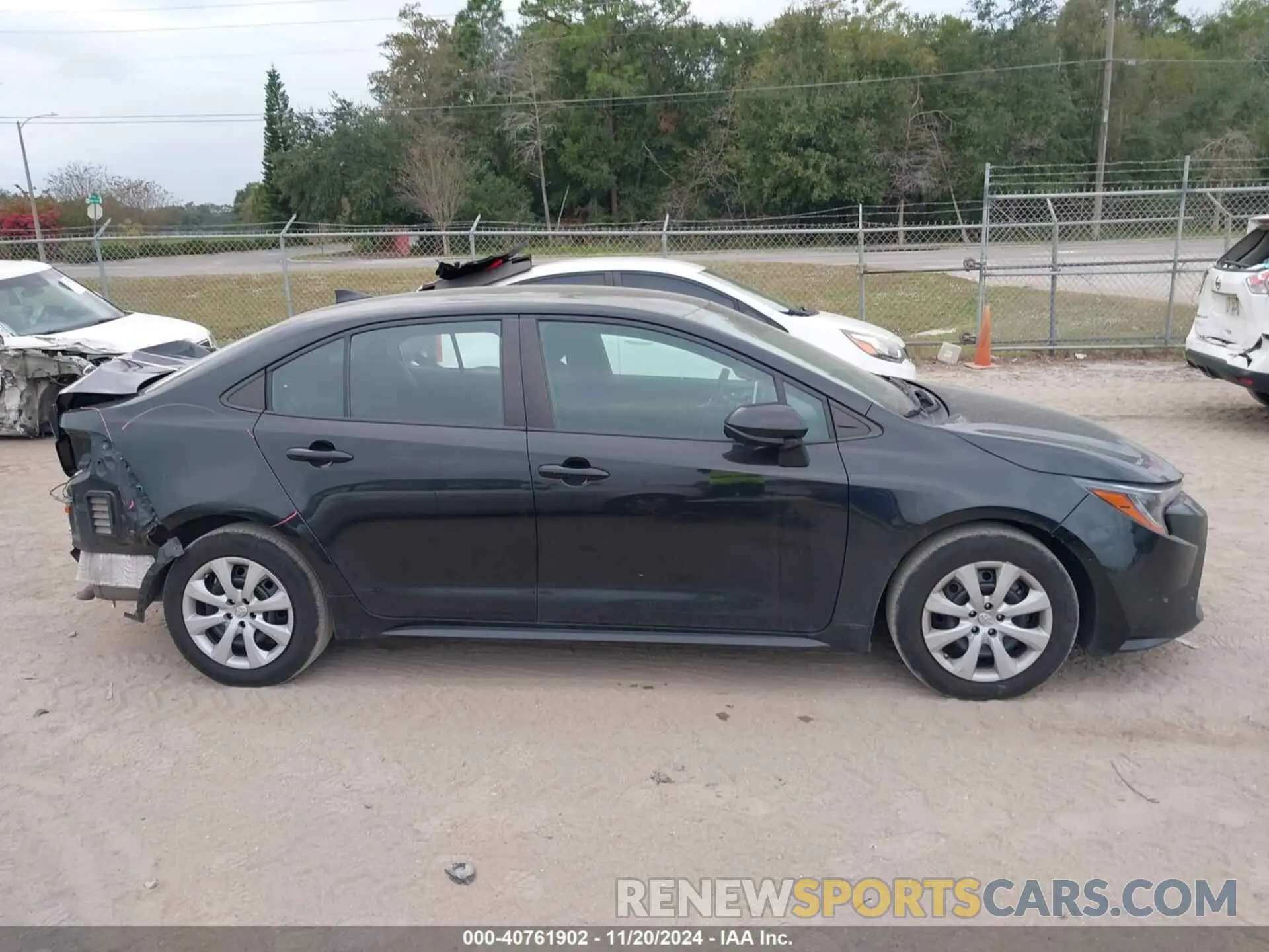 13 Photograph of a damaged car 5YFEPMAE5MP258738 TOYOTA COROLLA 2021