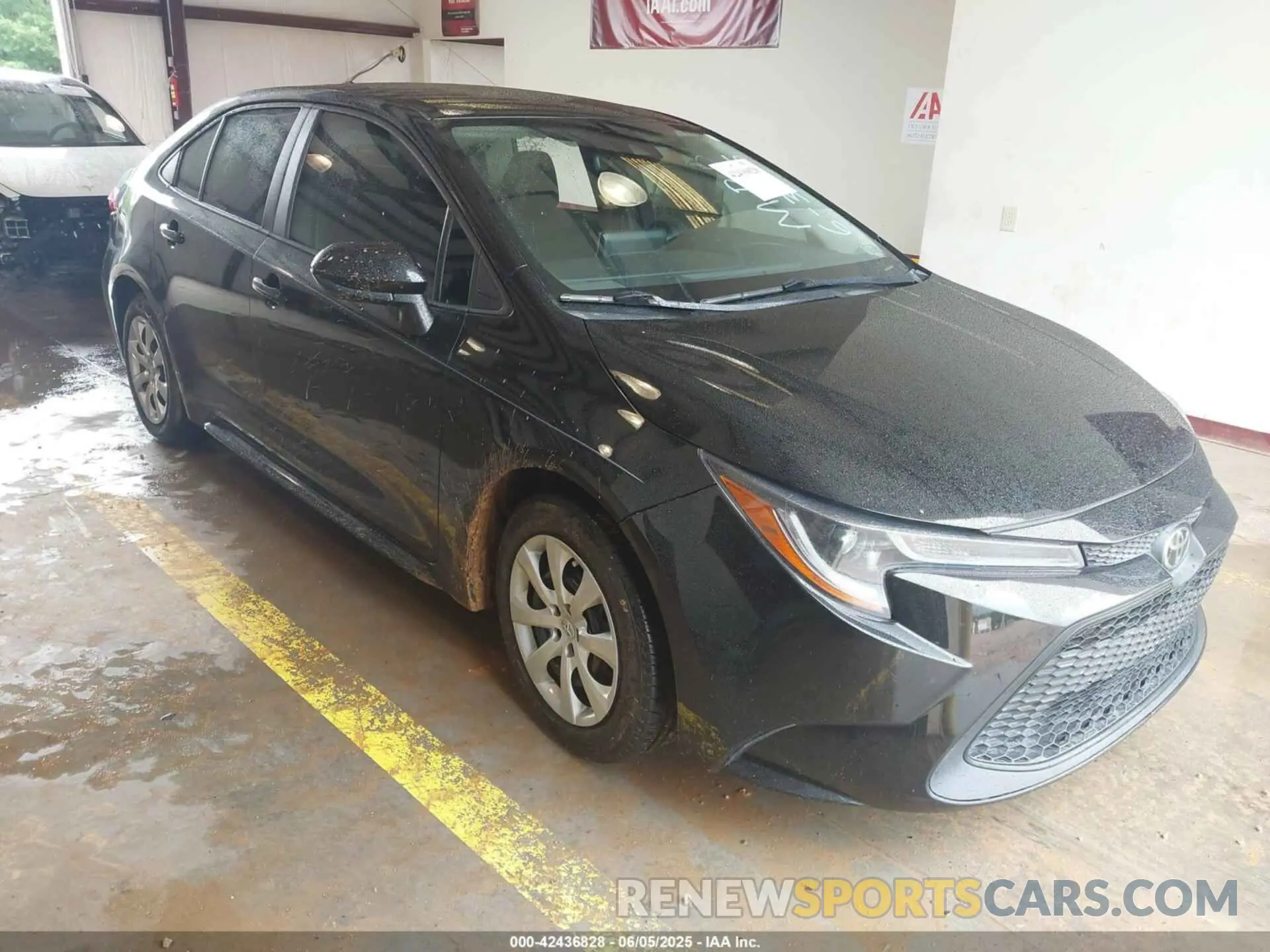 1 Photograph of a damaged car 5YFEPMAE5MP262742 TOYOTA COROLLA 2021