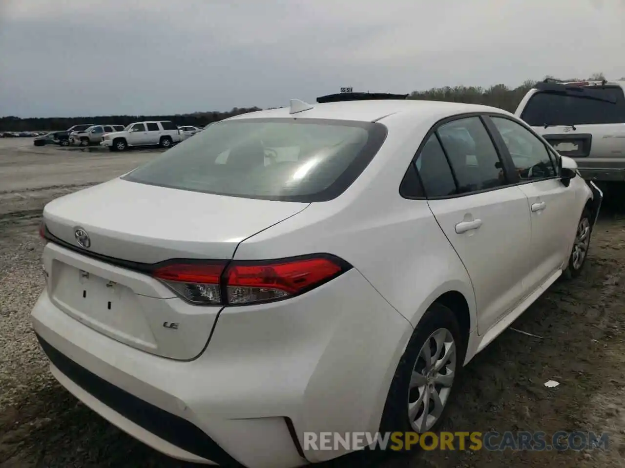 4 Photograph of a damaged car 5YFEPMAE5MP269996 TOYOTA COROLLA 2021