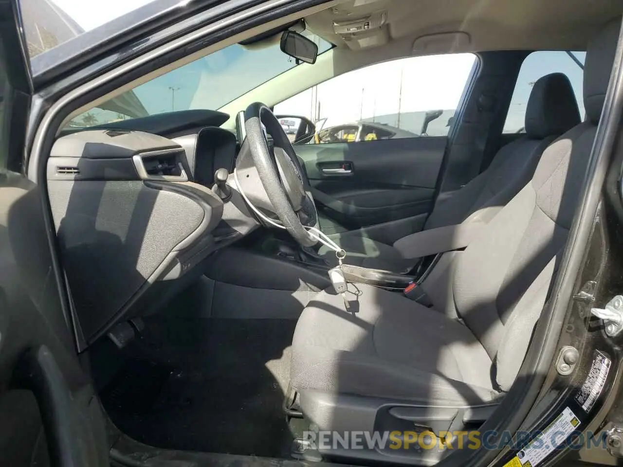 7 Photograph of a damaged car 5YFEPMAE5MP271019 TOYOTA COROLLA 2021