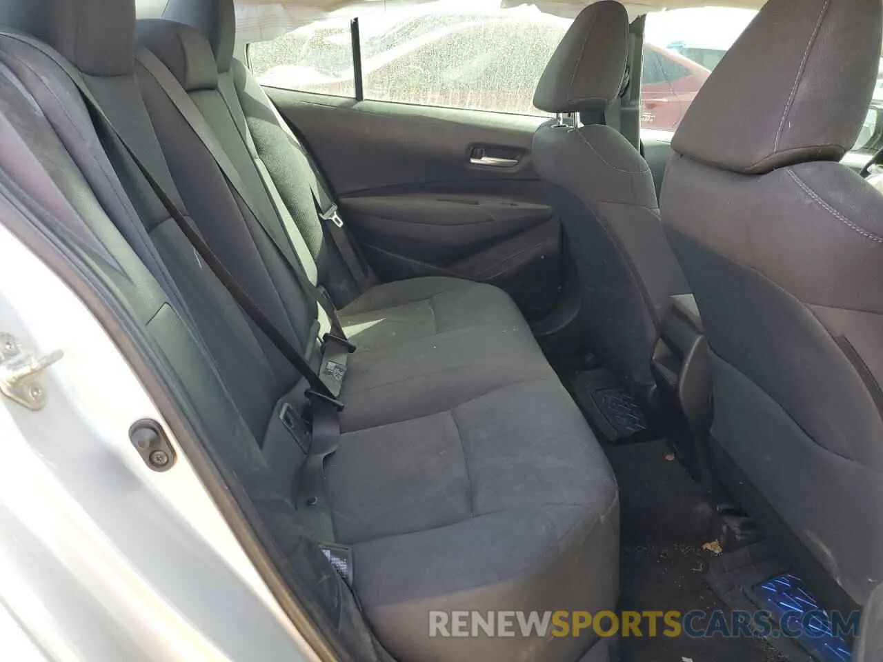 10 Photograph of a damaged car 5YFEPMAE6MP148524 TOYOTA COROLLA 2021