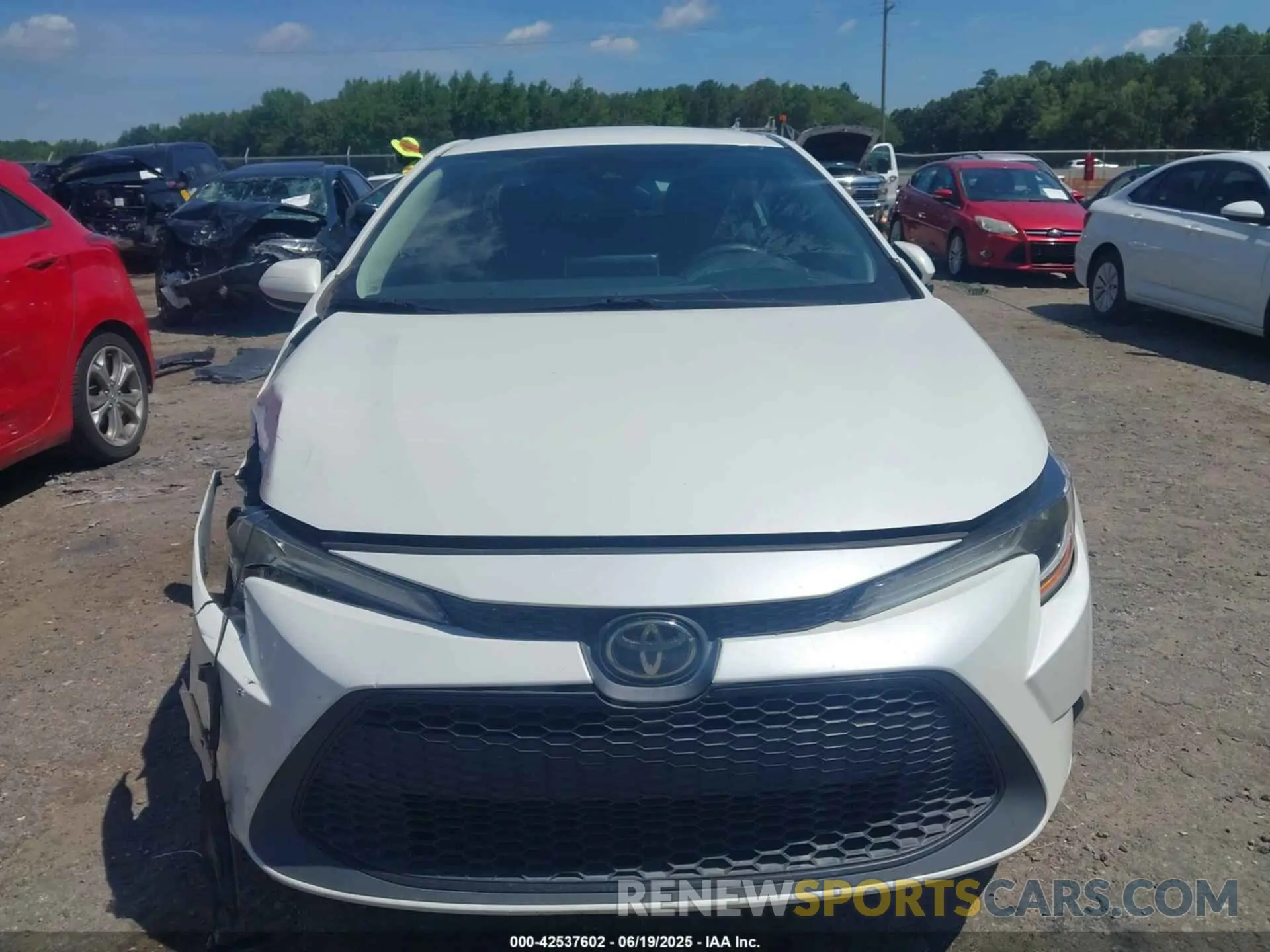 12 Photograph of a damaged car 5YFEPMAE6MP157420 TOYOTA COROLLA 2021