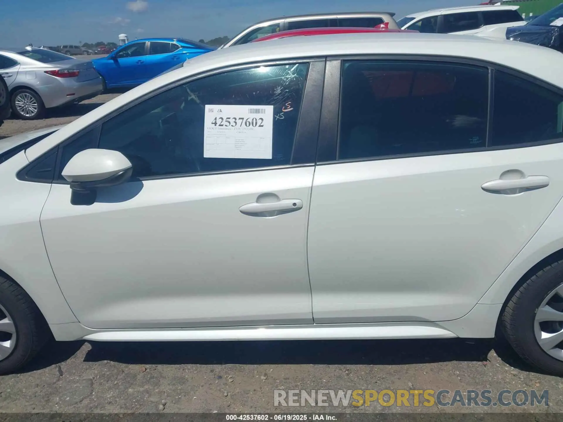 14 Photograph of a damaged car 5YFEPMAE6MP157420 TOYOTA COROLLA 2021