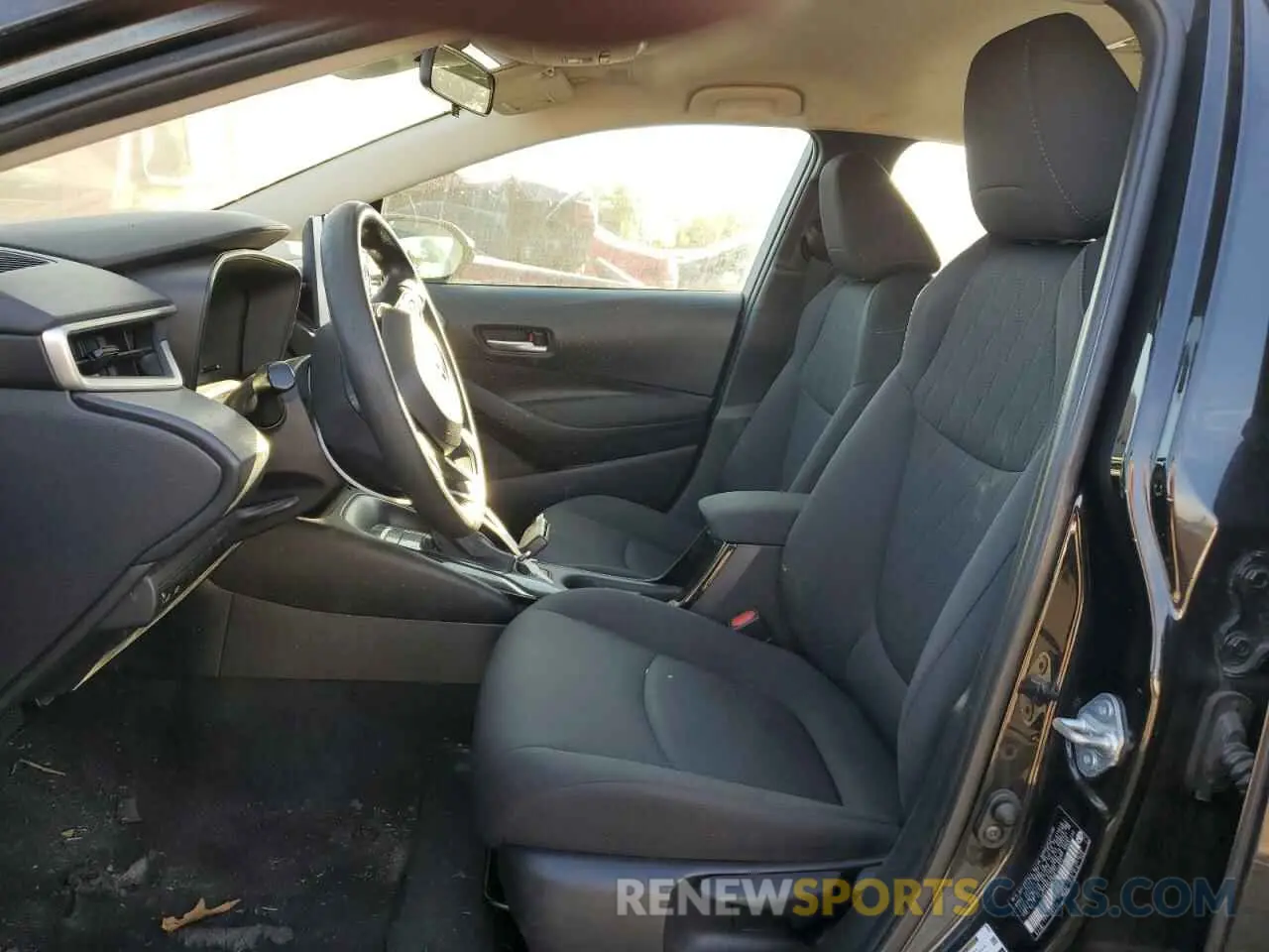 7 Photograph of a damaged car 5YFEPMAE6MP176677 TOYOTA COROLLA 2021