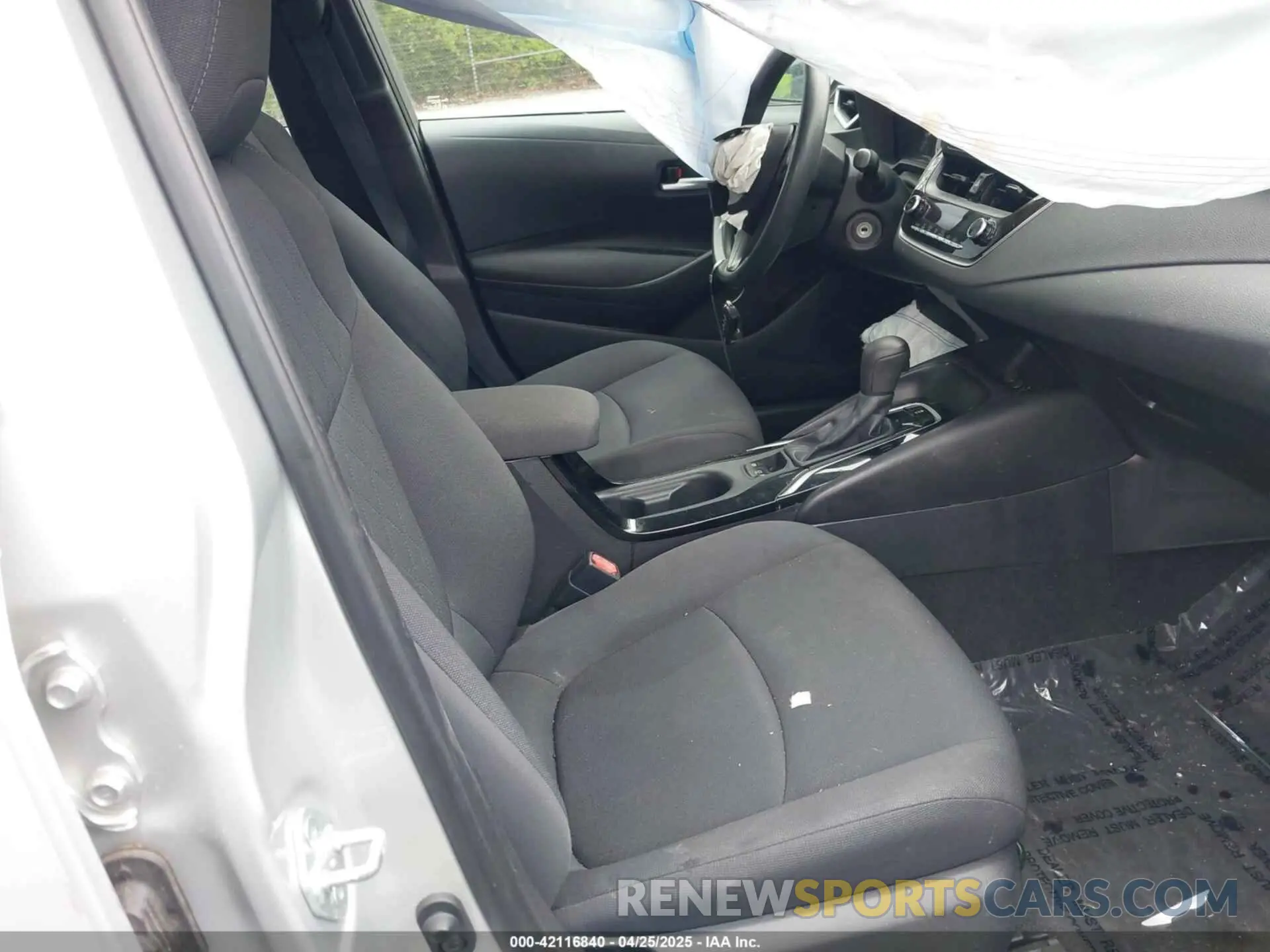 5 Photograph of a damaged car 5YFEPMAE6MP180793 TOYOTA COROLLA 2021